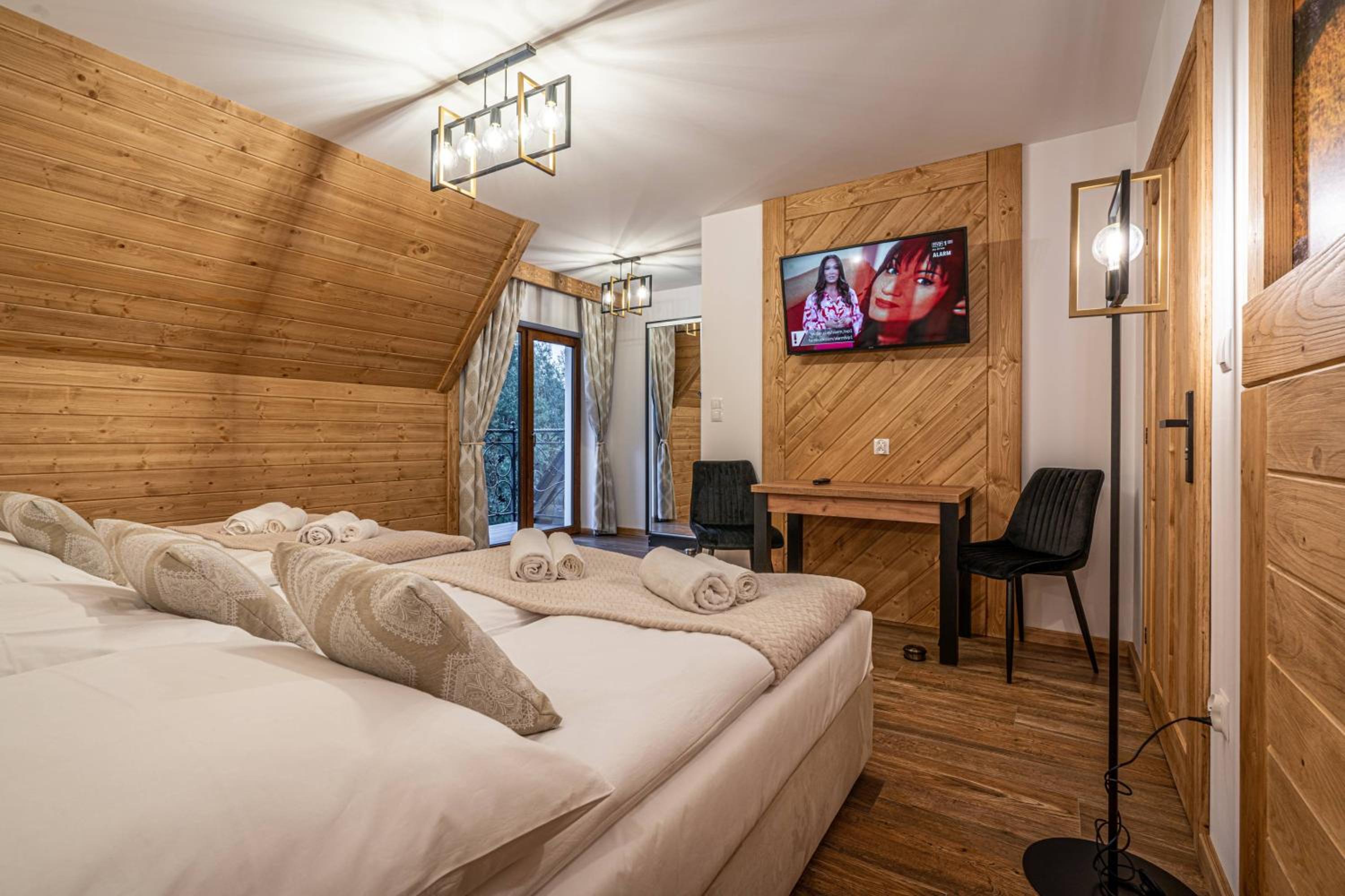 Luxury Quadruple Room photo 3