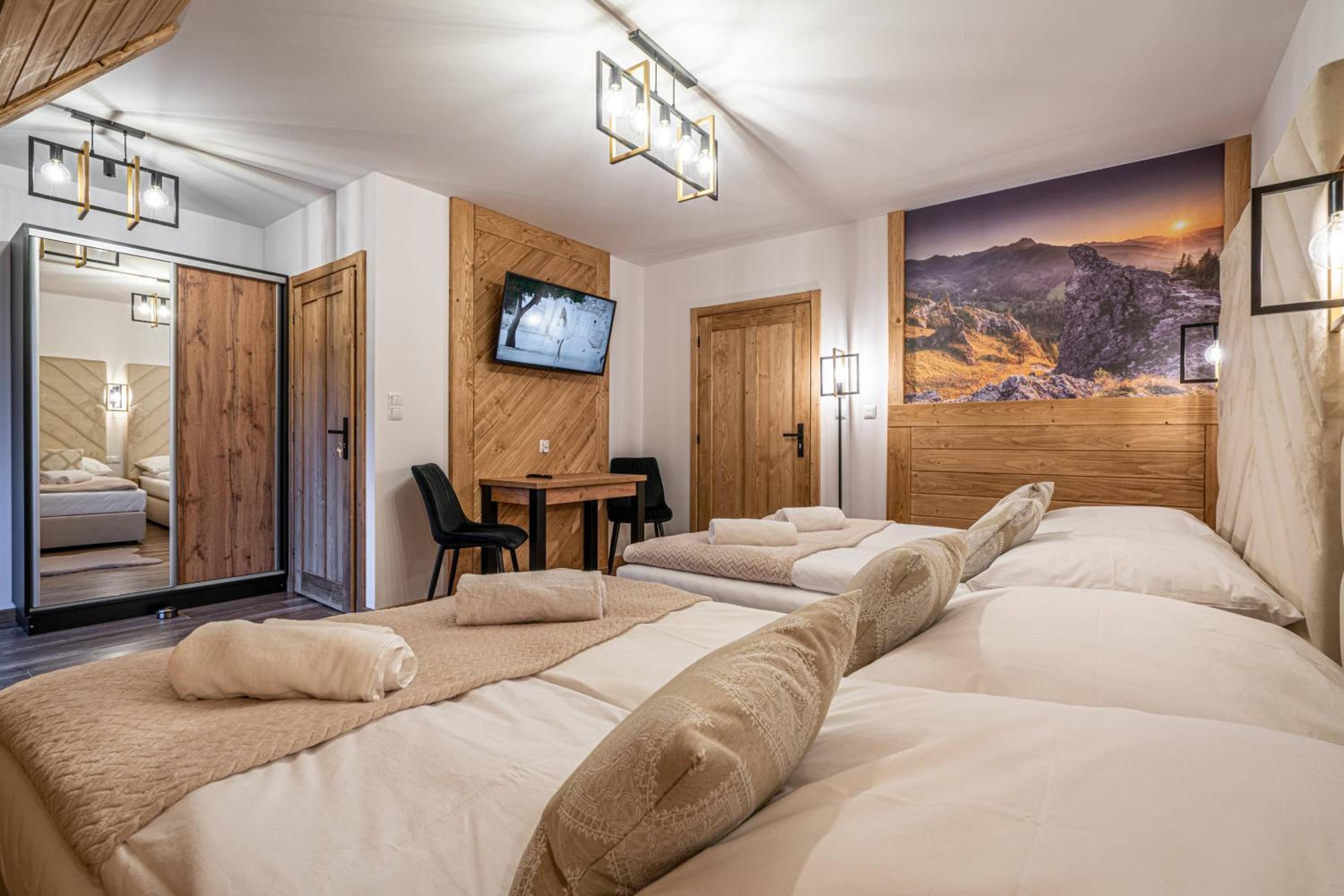 Luxury Quadruple Room photo 2