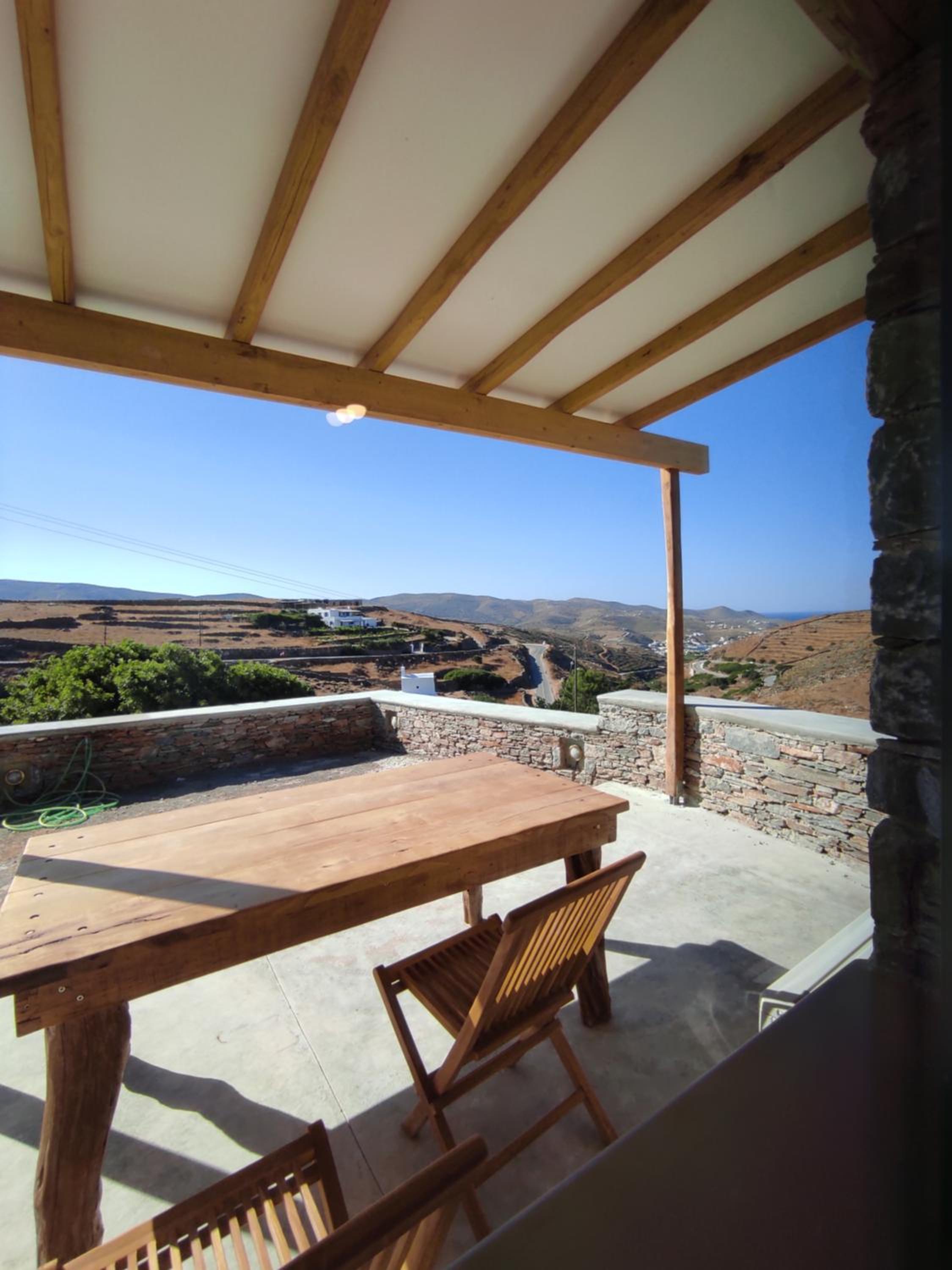 One-Bedroom House - Photo 2