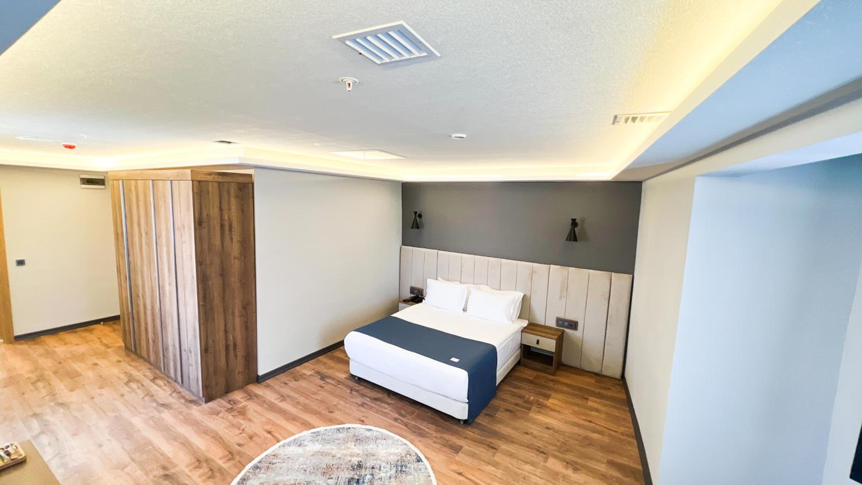 Suite With City View