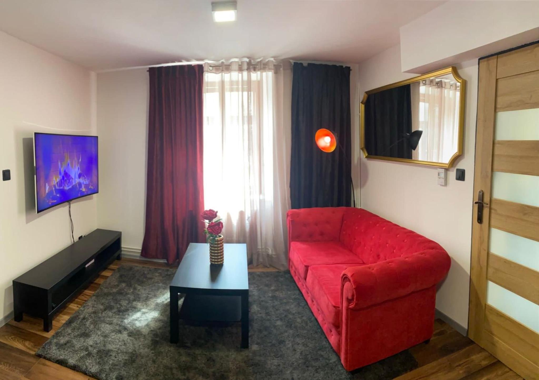One-Bedroom Apartment - Photo 10