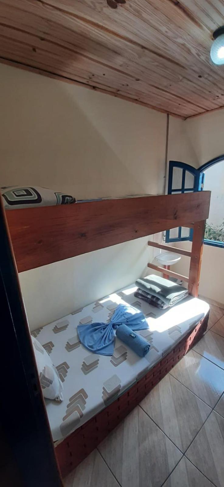 Twin Room with Shared Bathroom photo 3