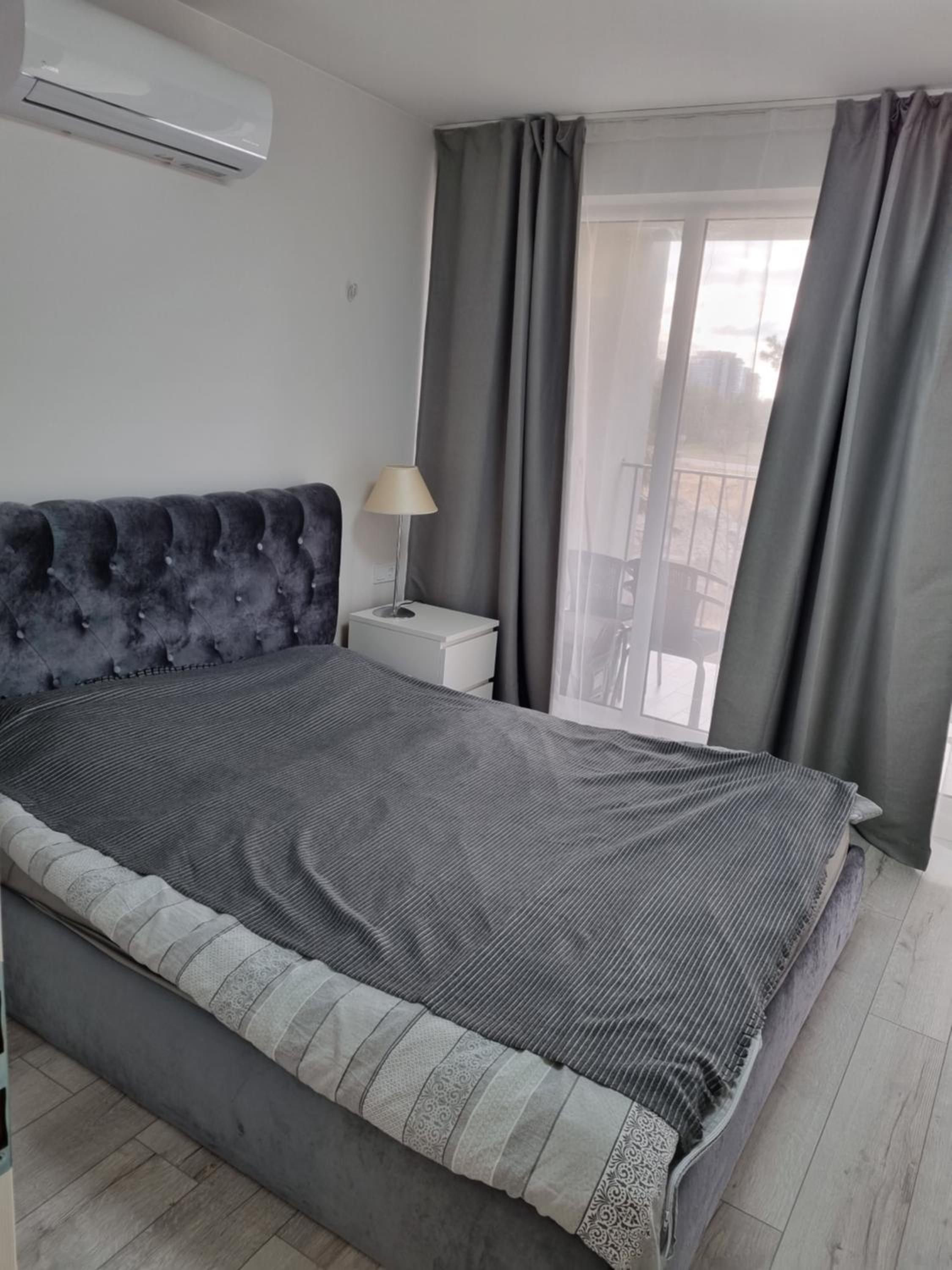 One-Bedroom Apartment - Photo 7