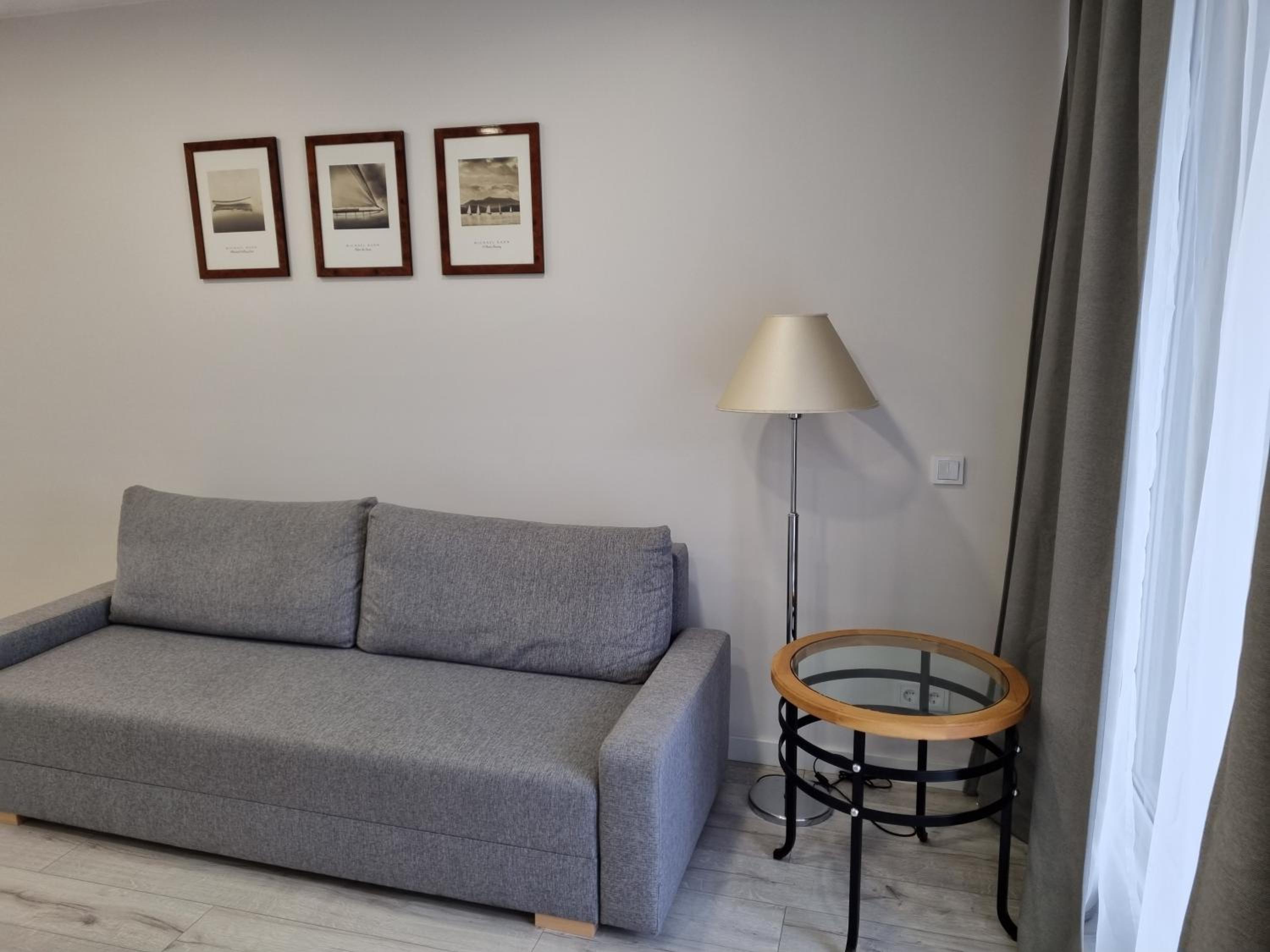 One-Bedroom Apartment - Photo 17