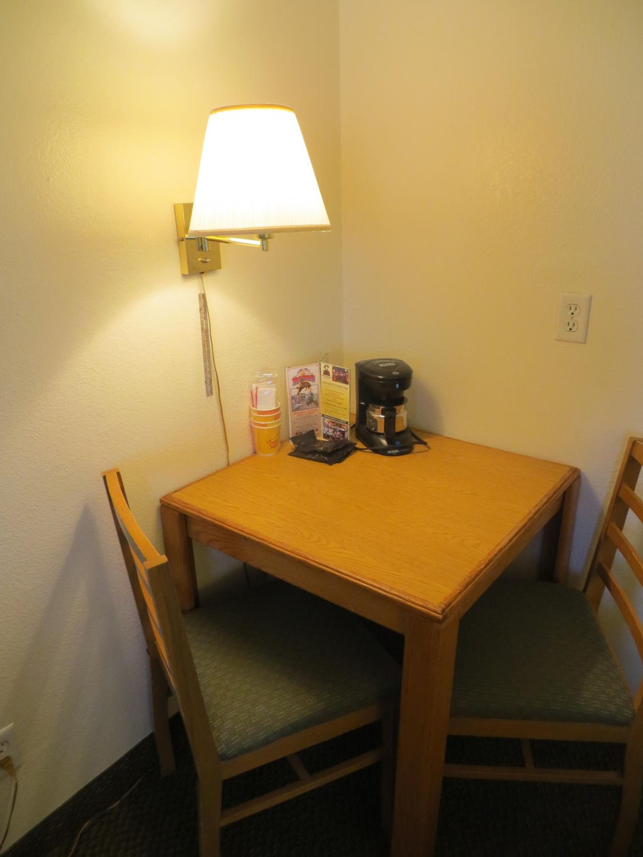 Standard Queen Room photo 2