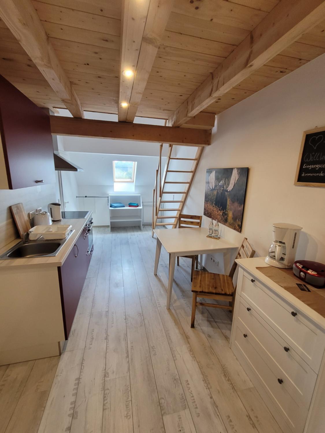 Apartment - Split Level photo 3