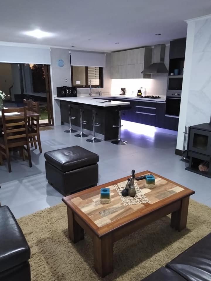 Three-Bedroom House photo 2