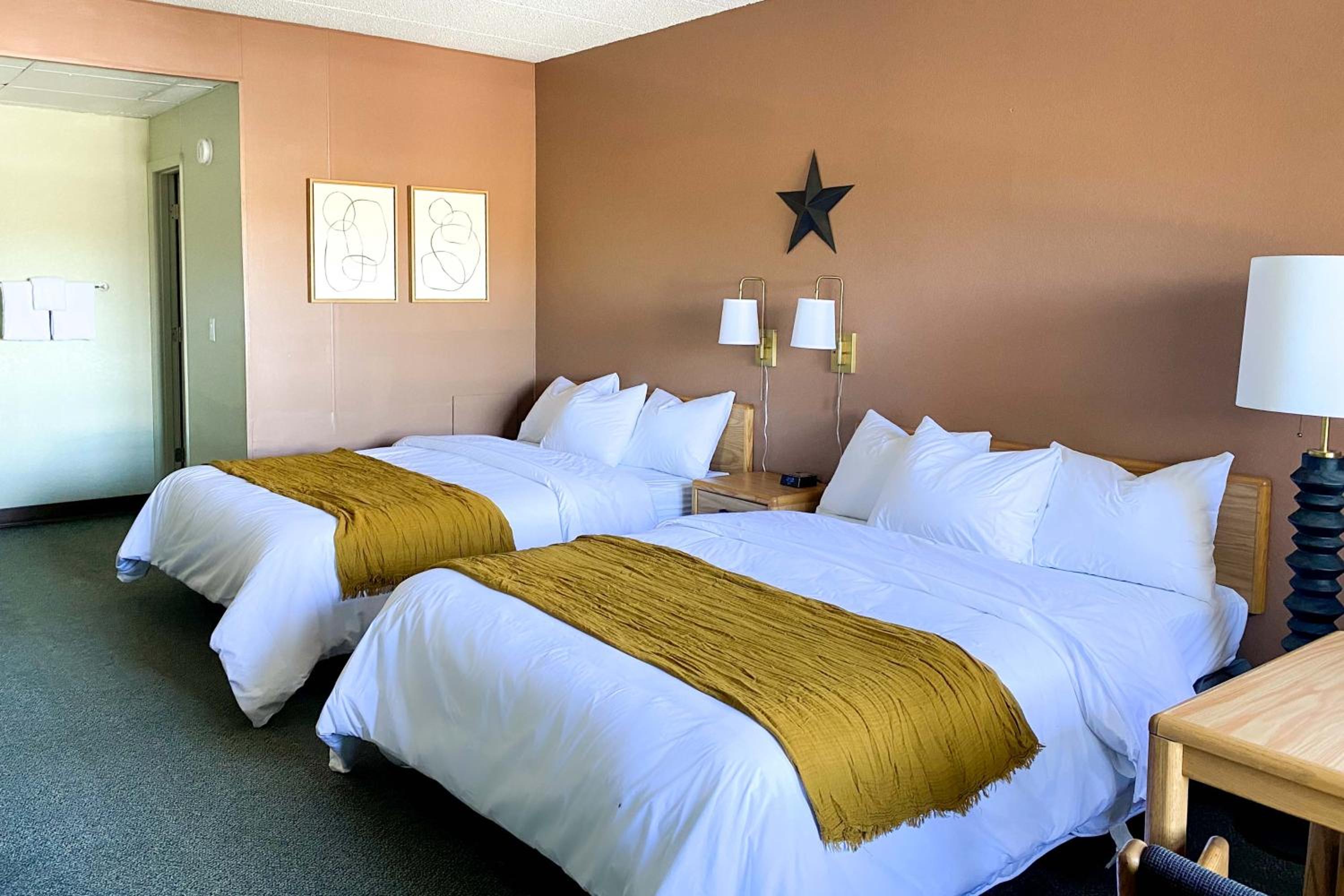 Queen Room