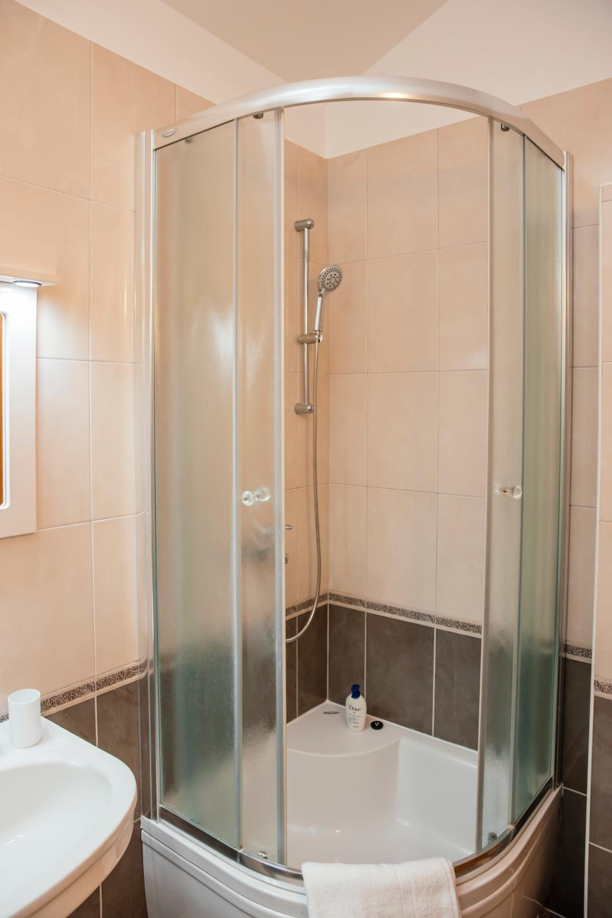 One-Bedroom Apartment - Photo 13