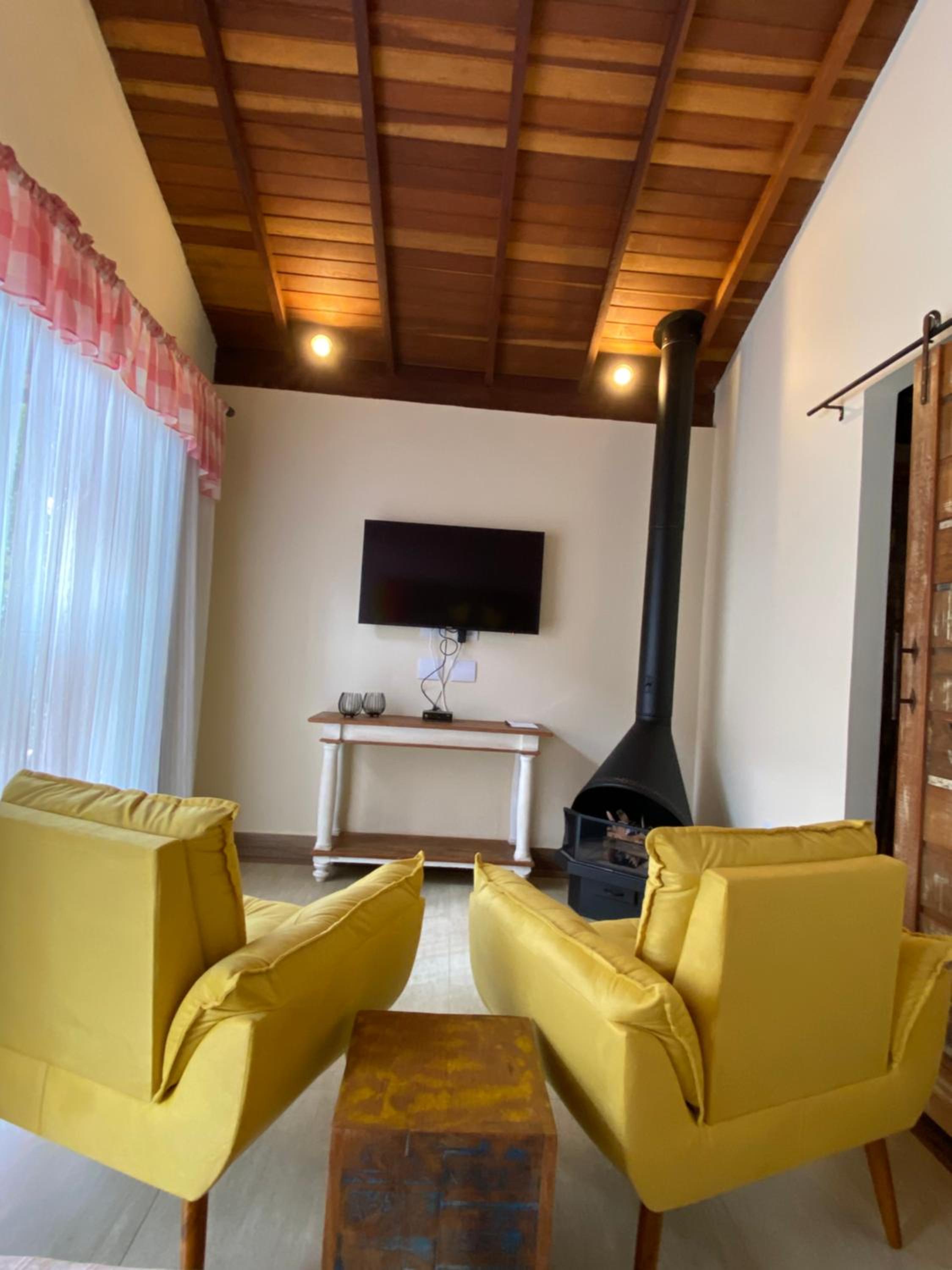 Superior Chalet - Photo 2