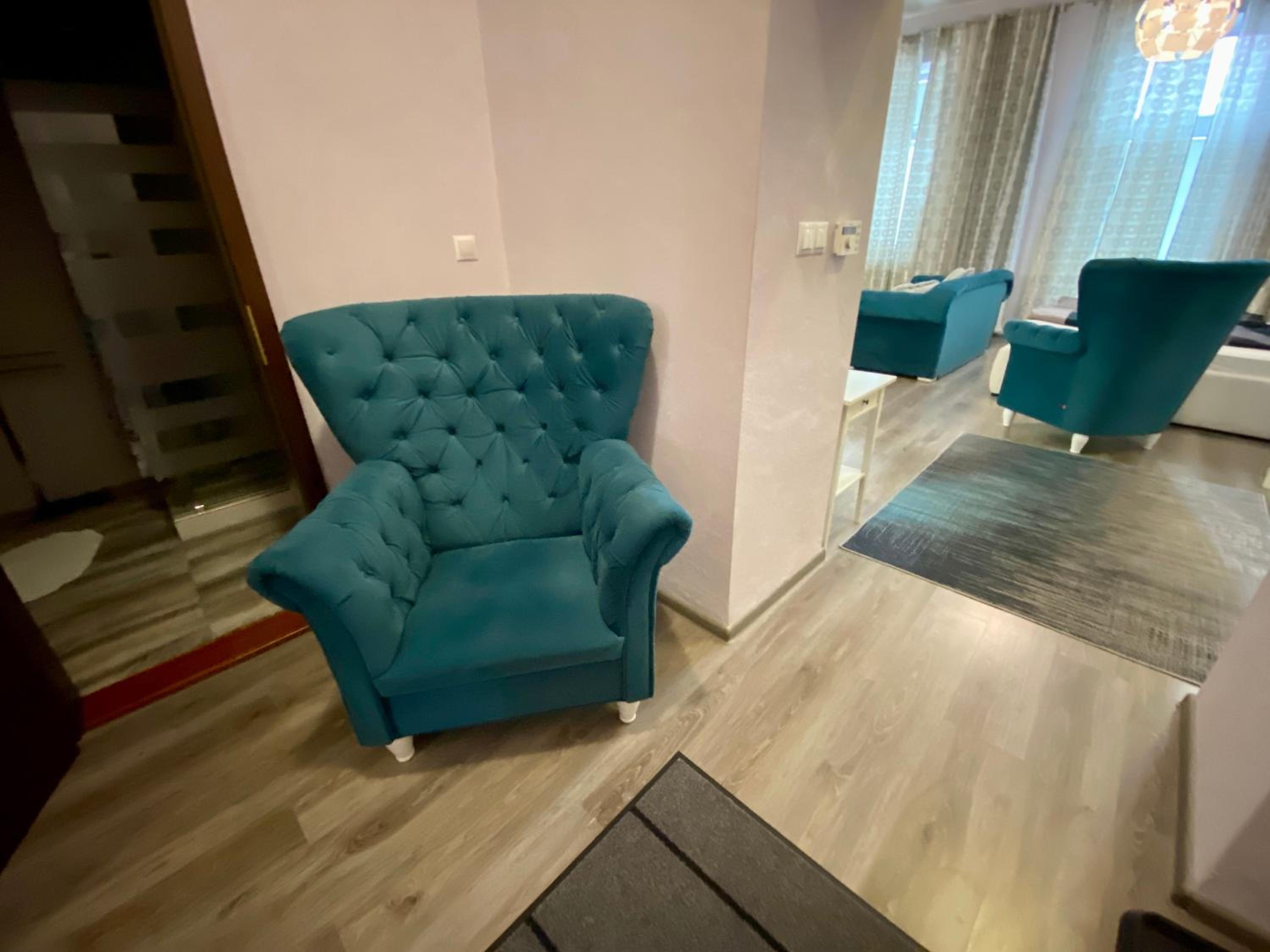 Apartment with Balcony - Photo 26
