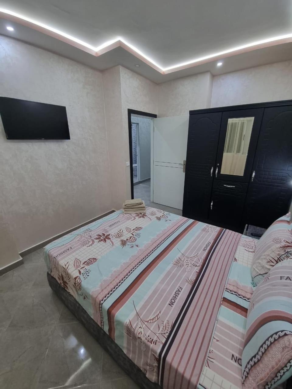 Two-Bedroom Apartment - Photo 4