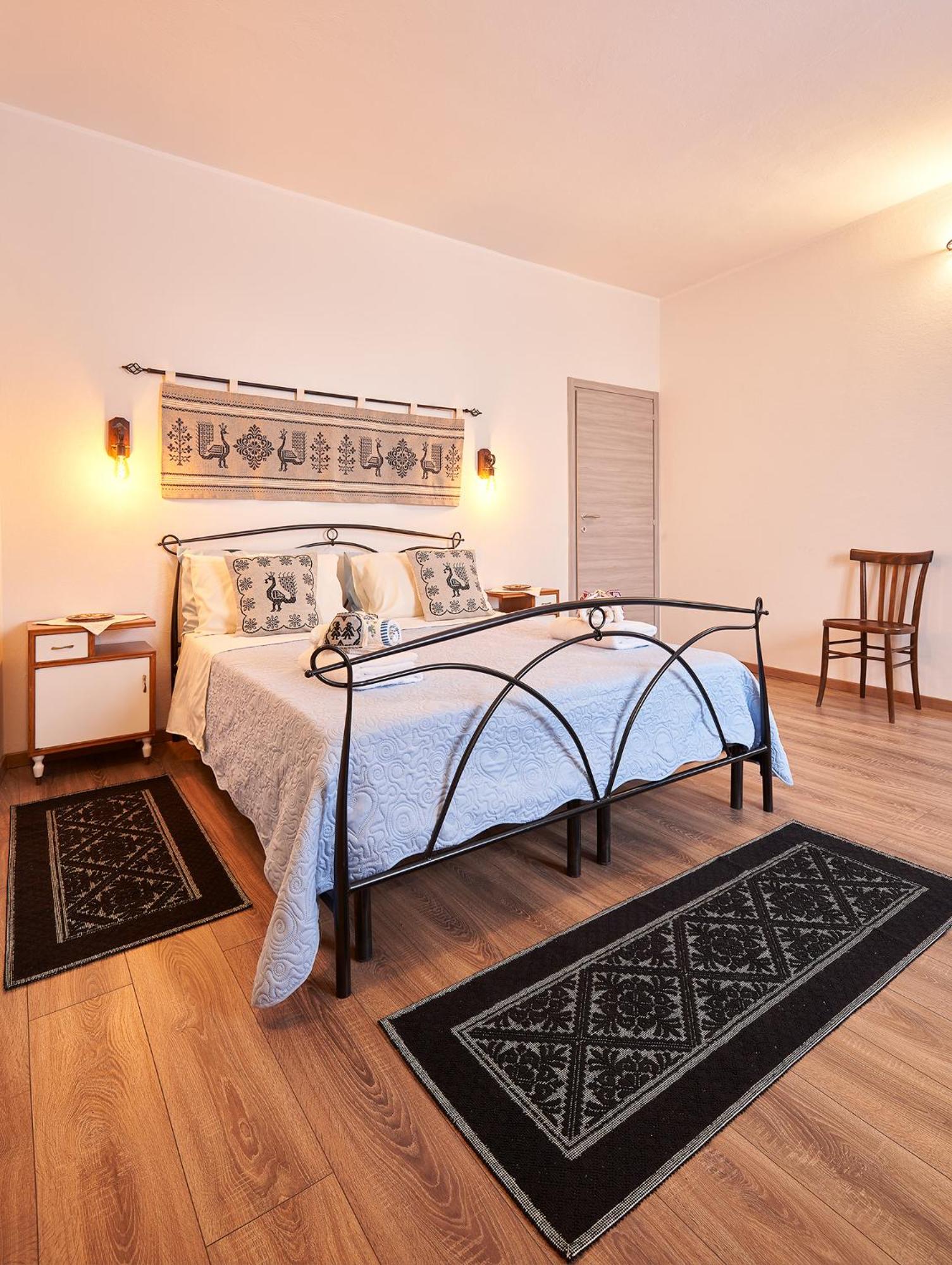 One-Bedroom Loft Apartment with Balcony
