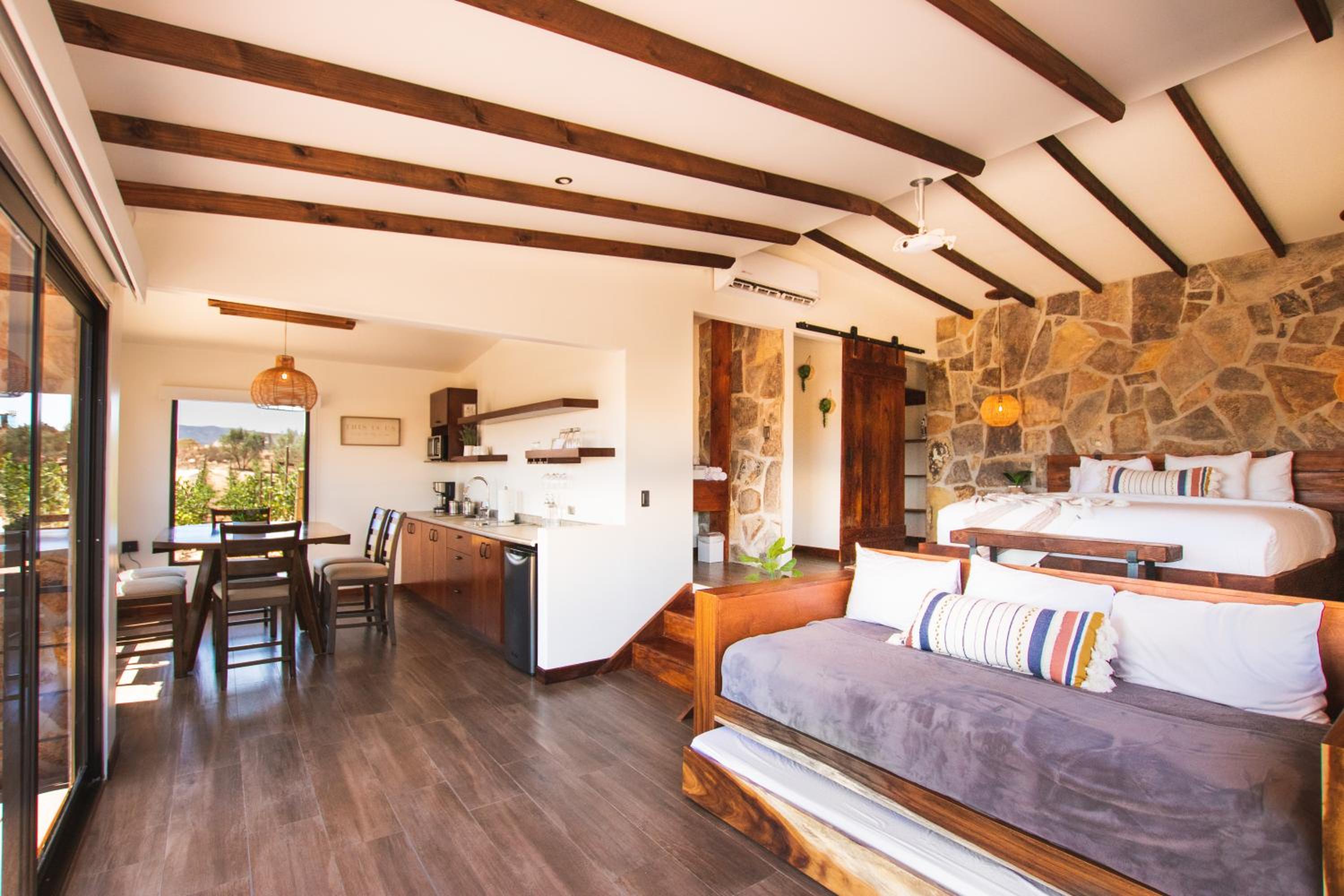 Deluxe Villa - Photo 11