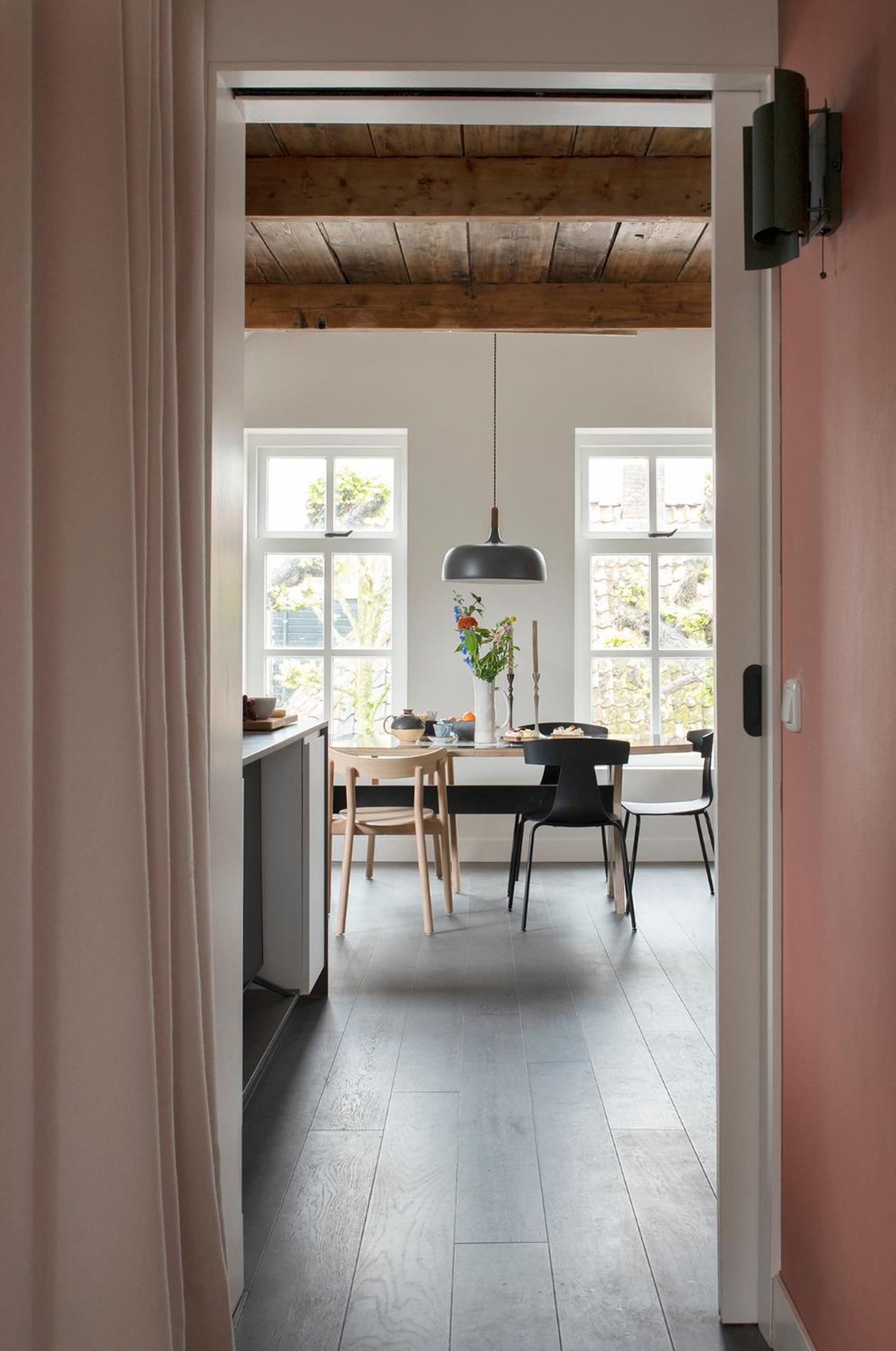 Two-Bedroom Apartment - Photo 8