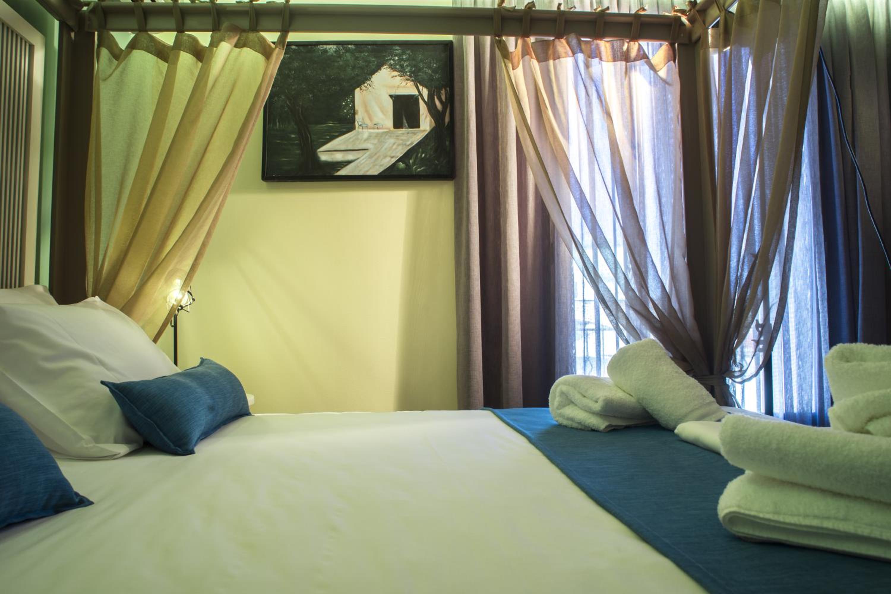 Classic Room with Balcony photo 3