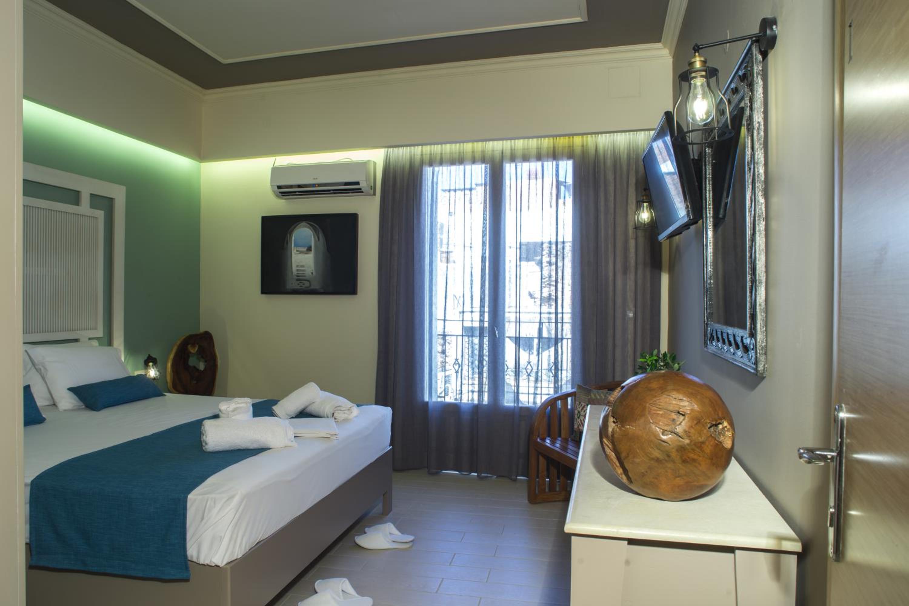 Classic Room with Balcony photo 1