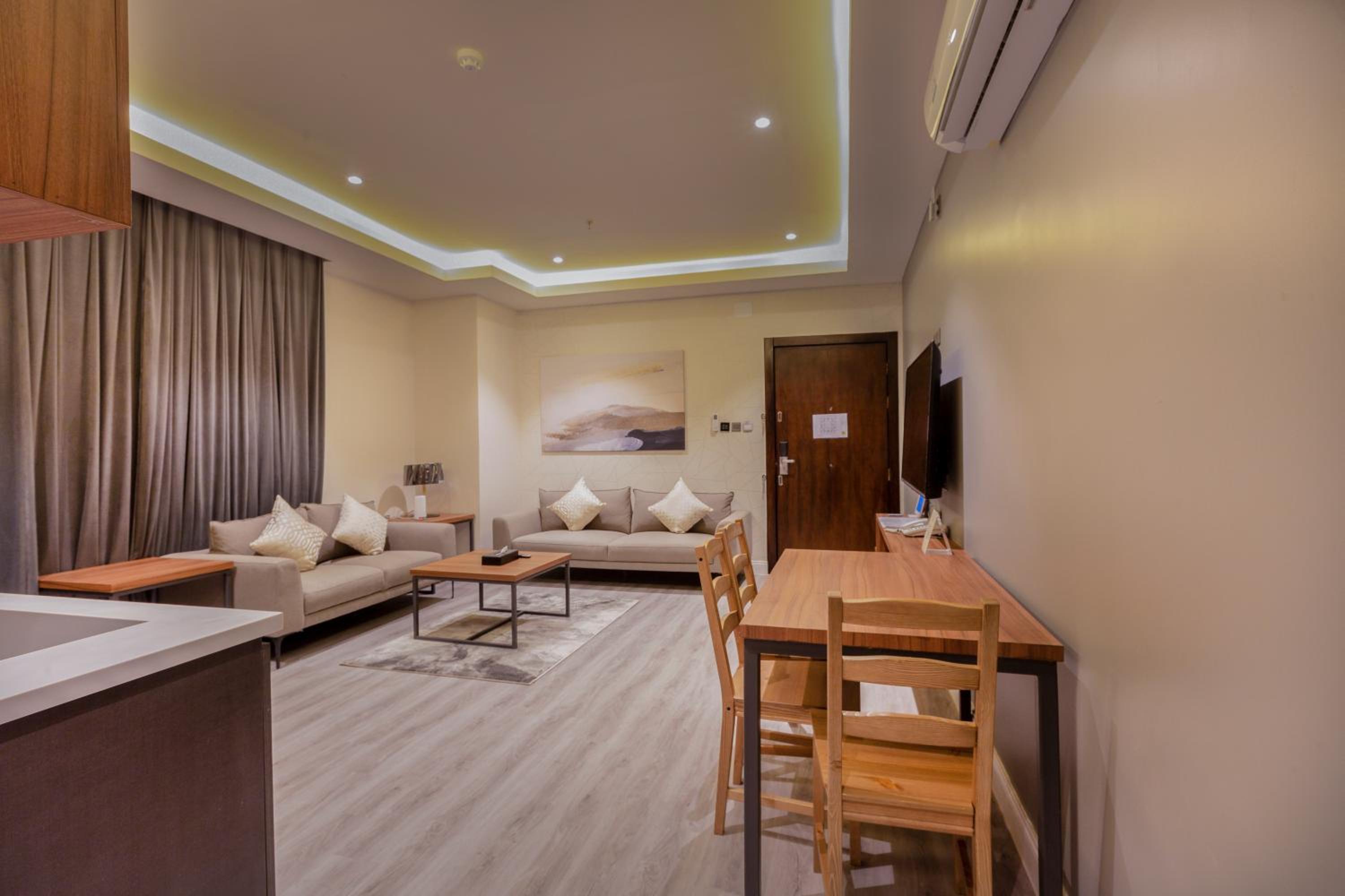 One-Bedroom Apartment