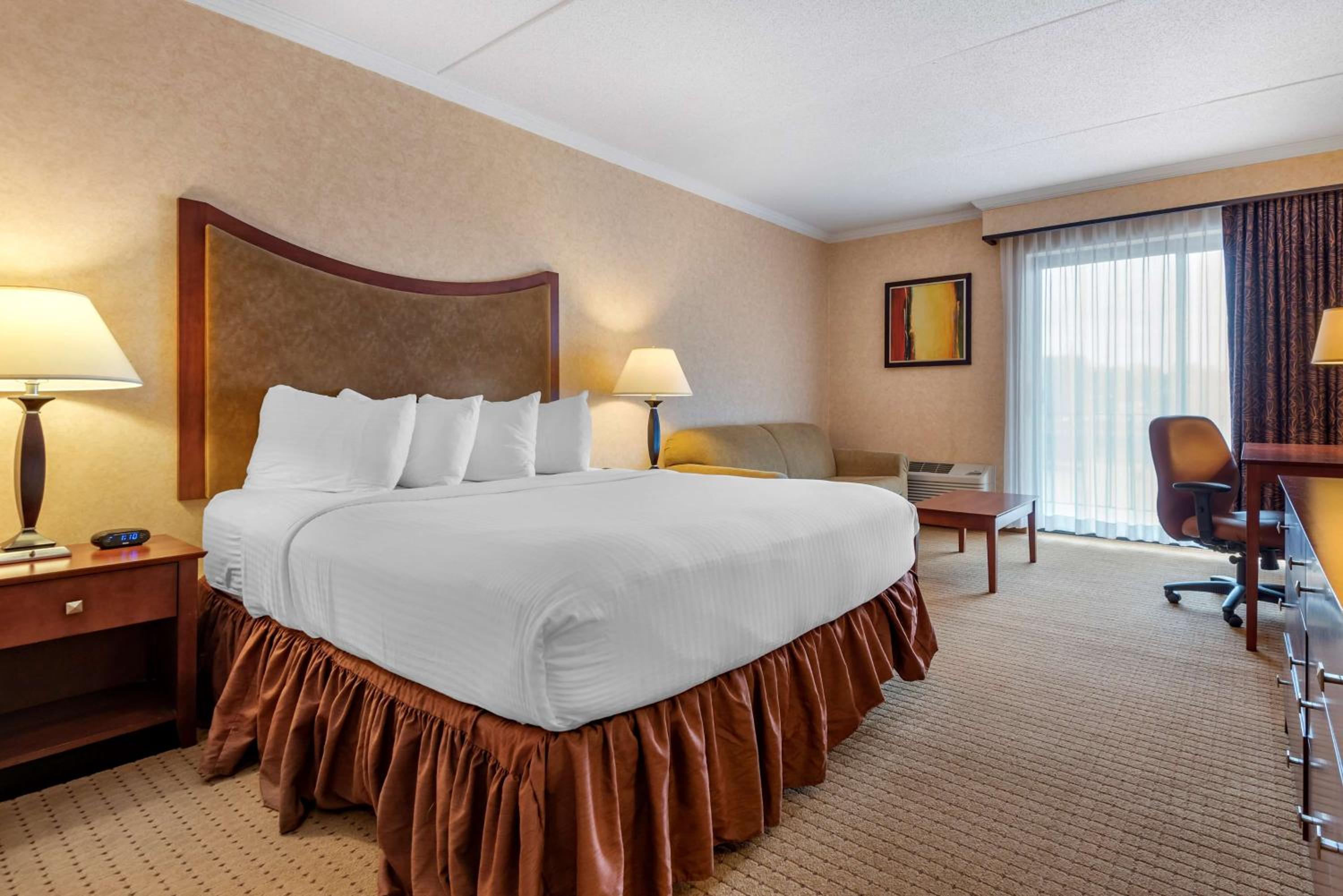 Best Western Plus Oswego Hotel and Conference Center
