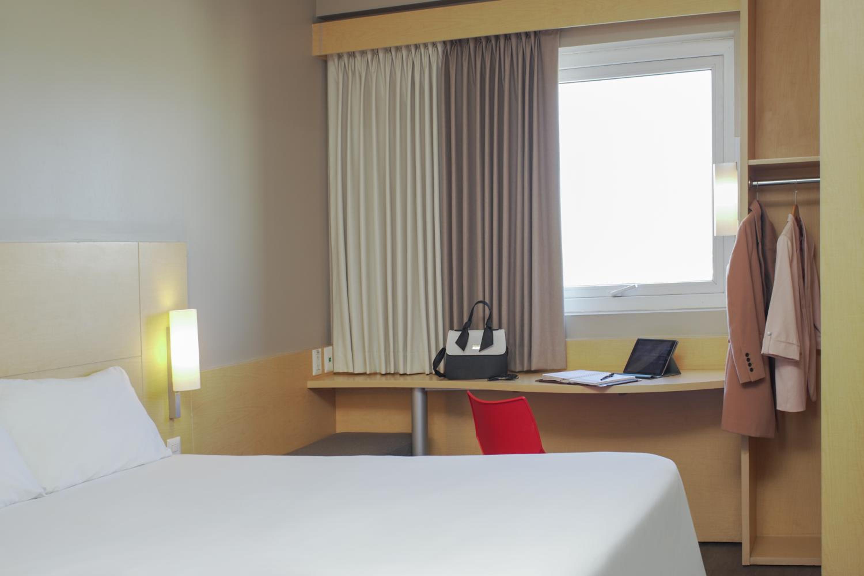 Double Room - Photo 2