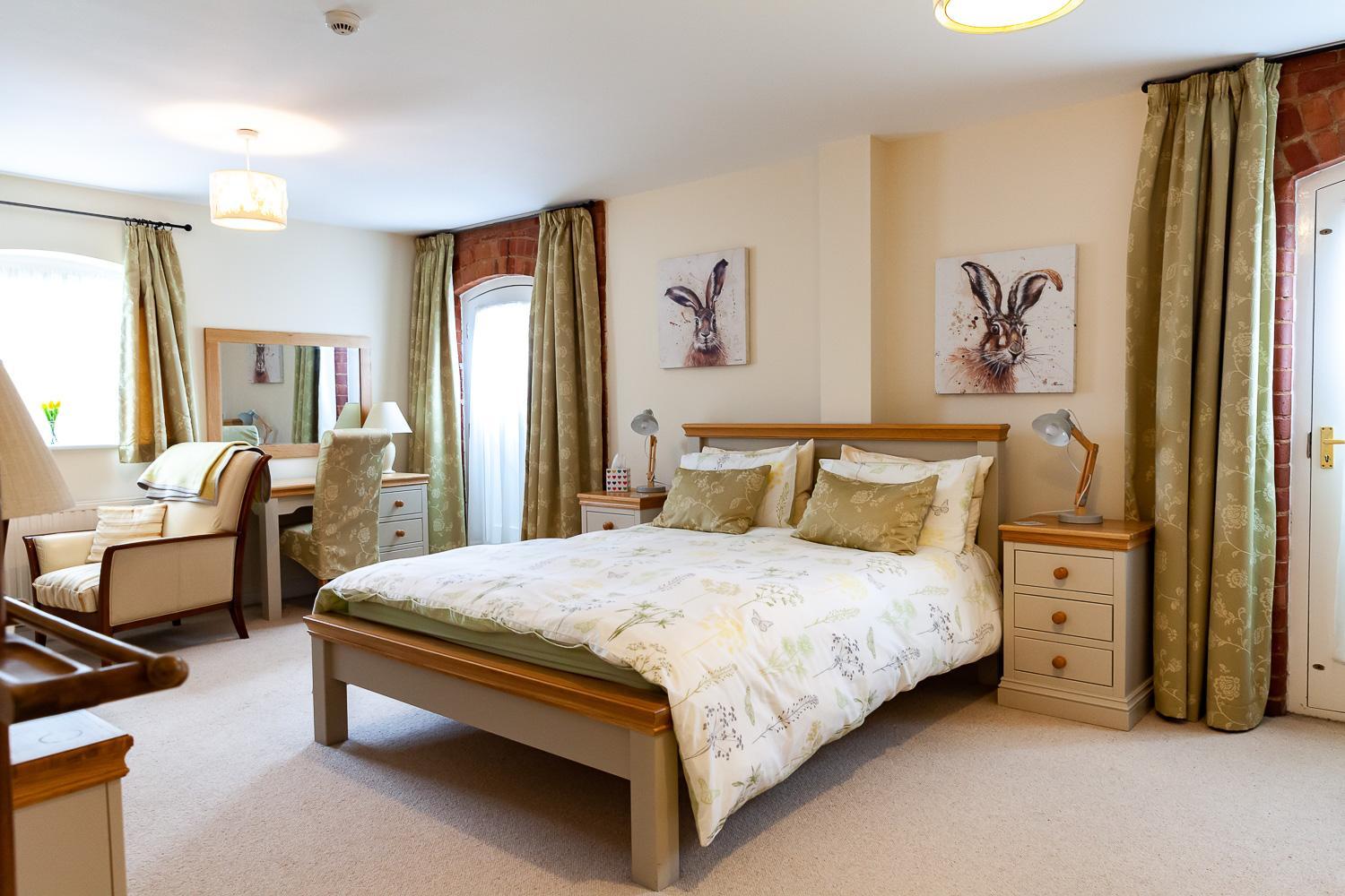Superior Suite - Photo 22