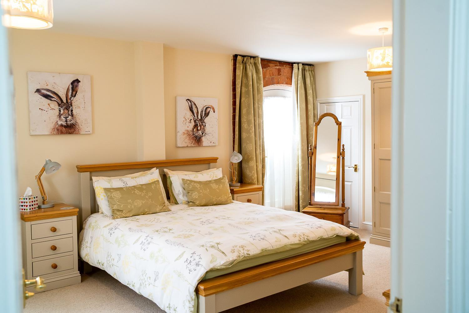 Superior Suite - Photo 23