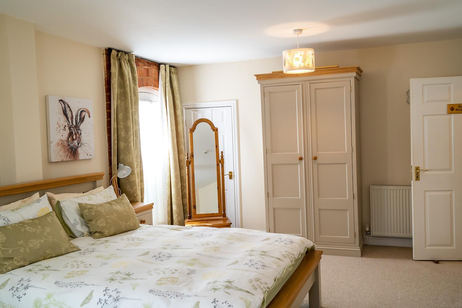 Superior Suite - Photo 32