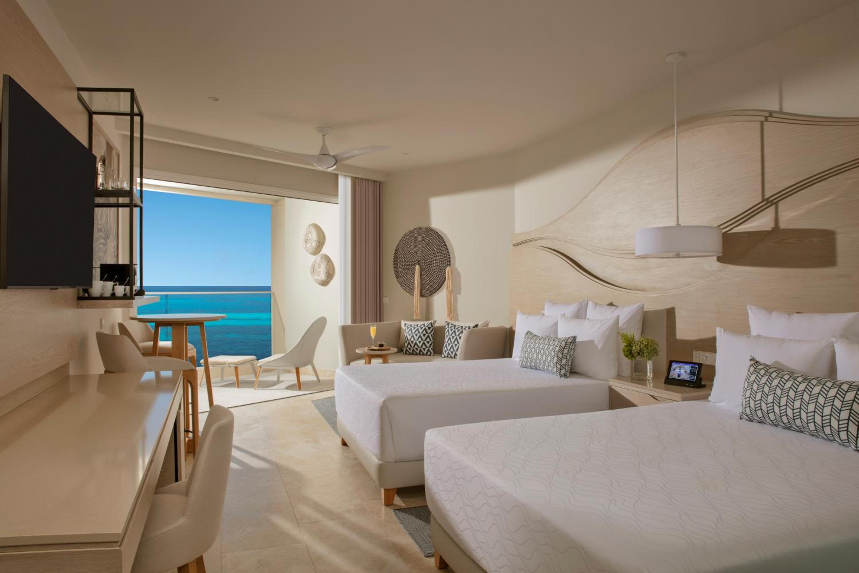 Allure Junior Suite Partial Ocean View Double - Photo 1