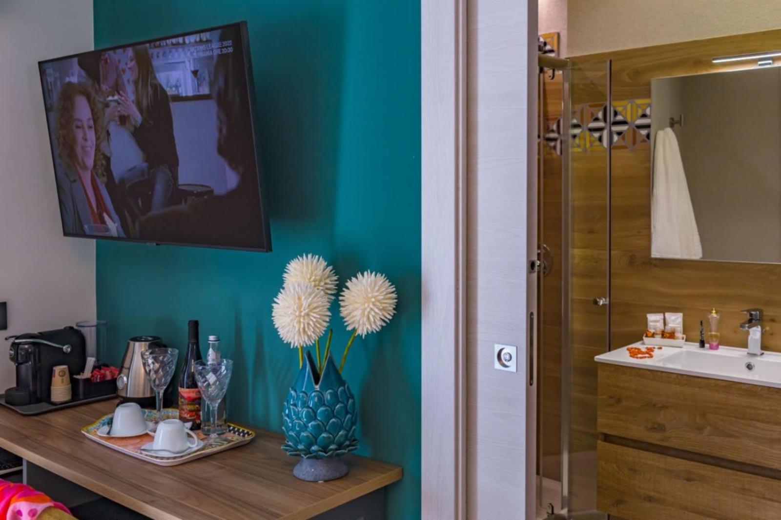 Superior Triple Room photo 3
