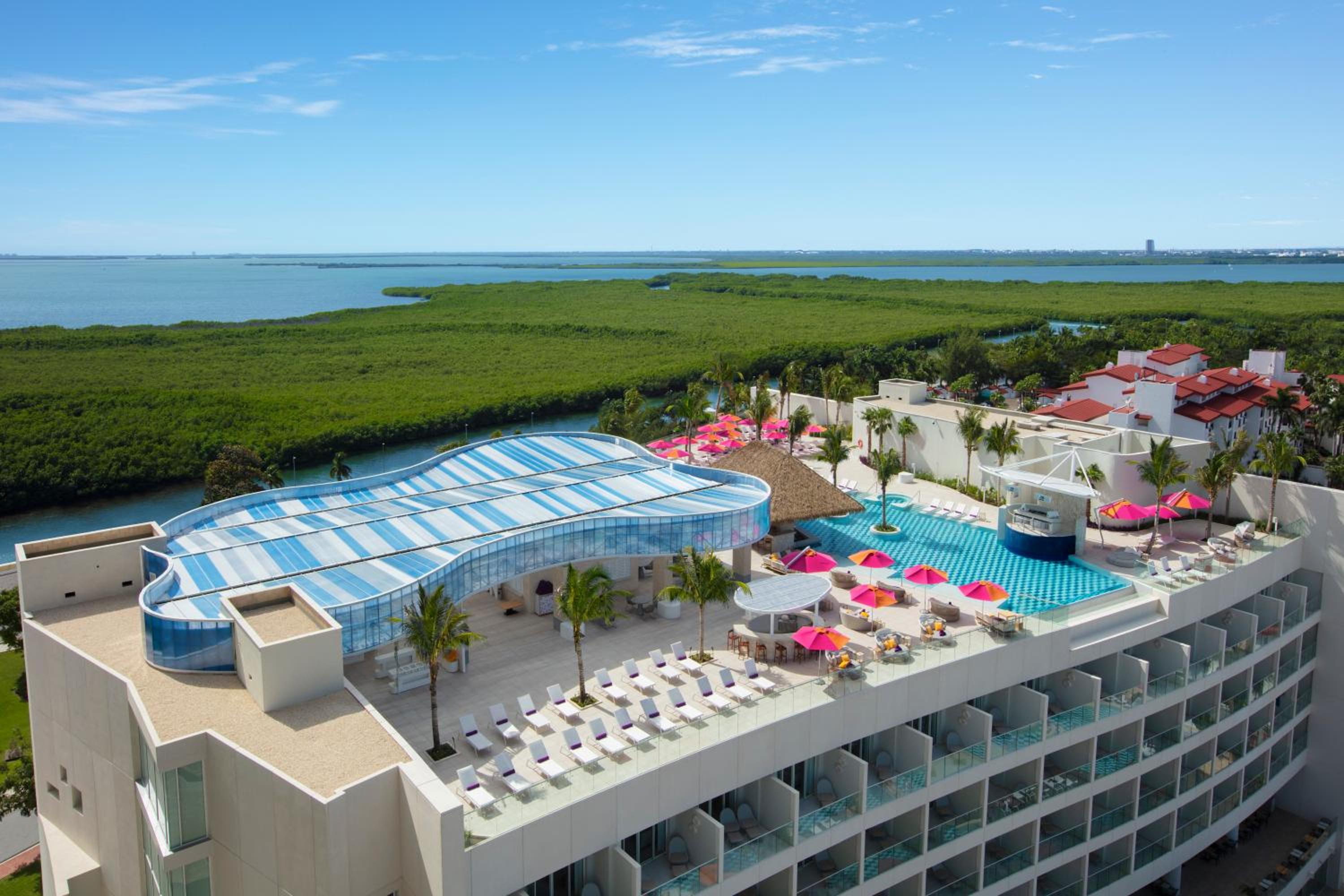 Xcelerate Junior Suite Ocean Front Double - Photo 18
