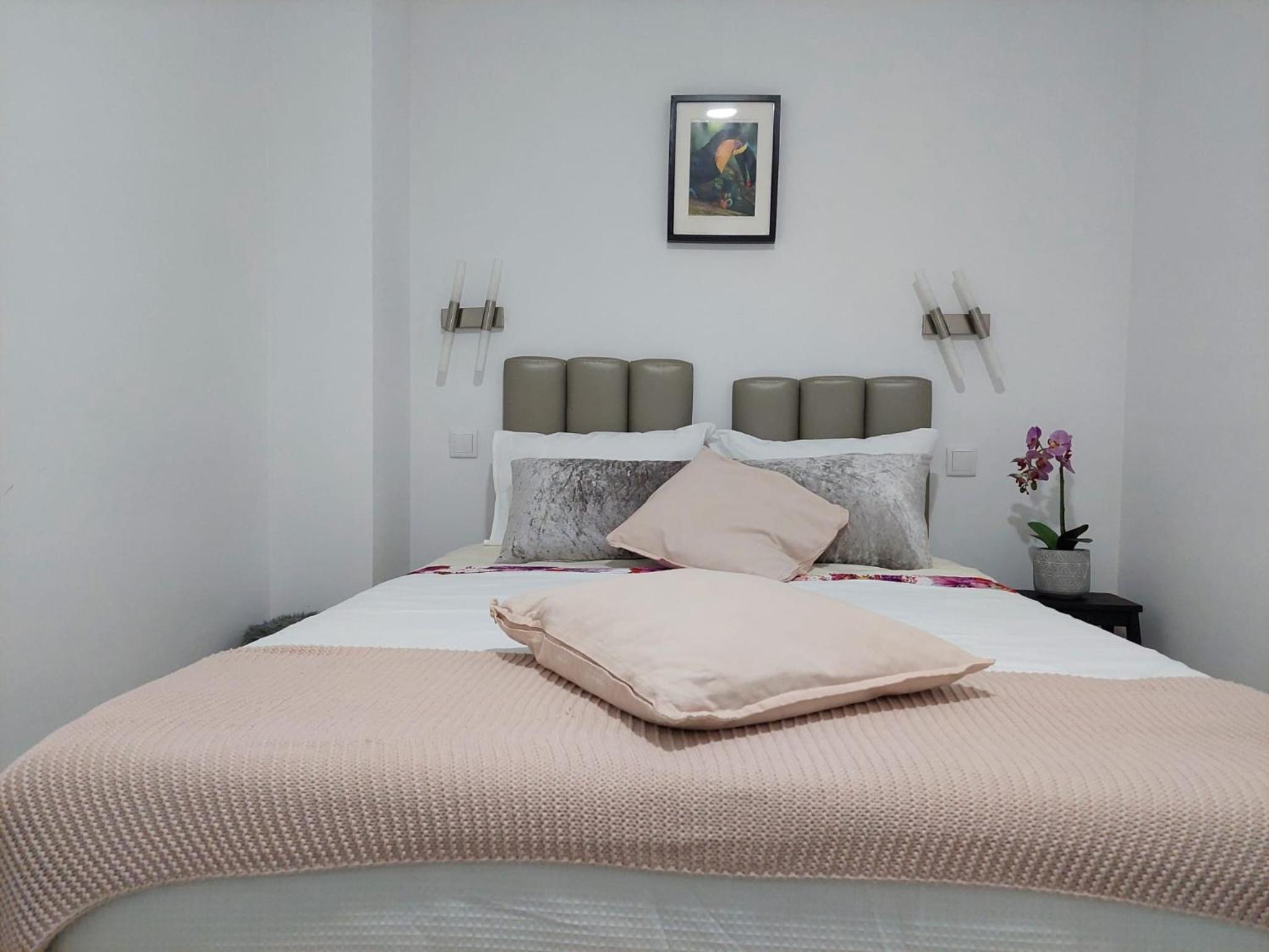 One-Bedroom Apartment - Photo 24