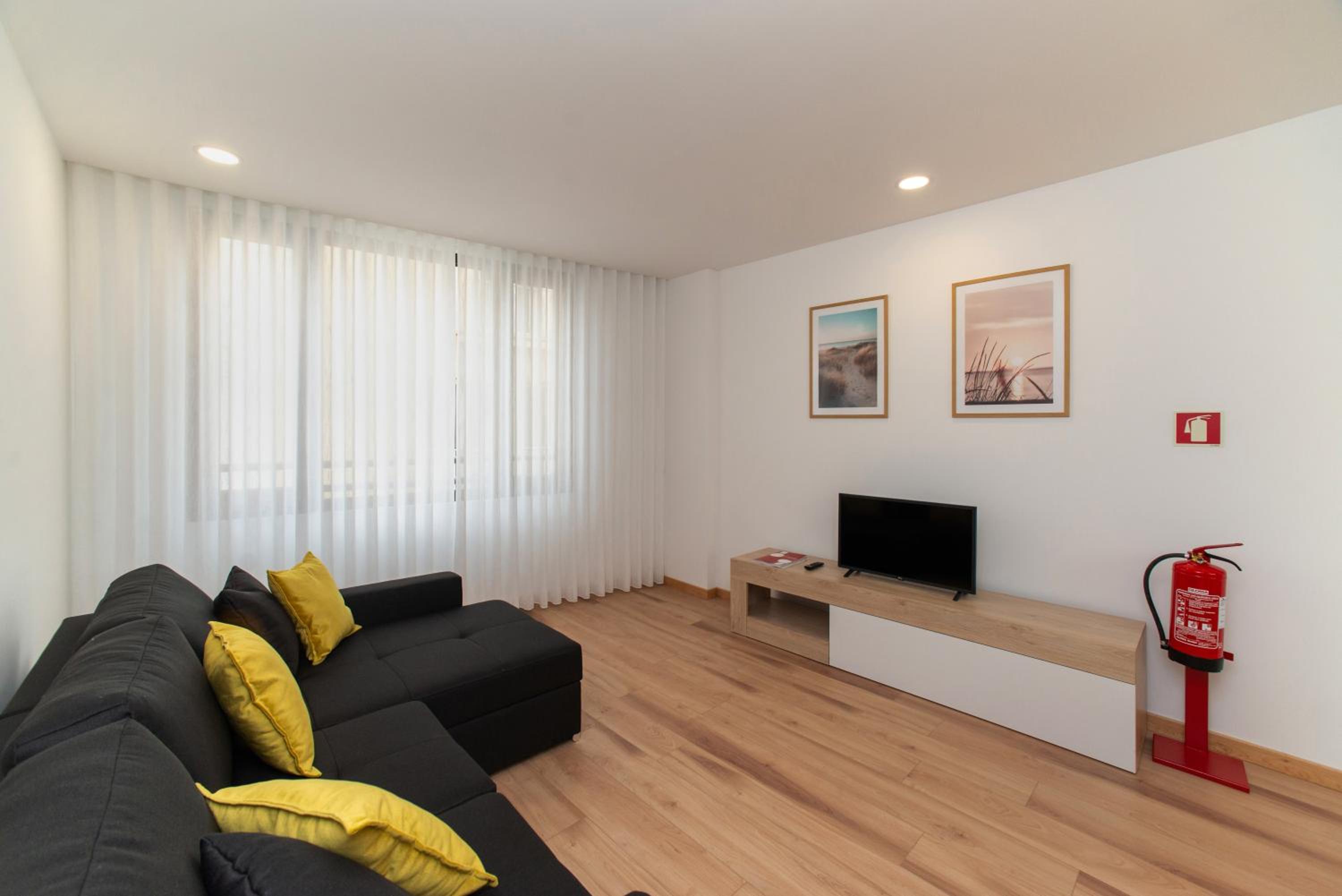 Two-Bedroom Apartment - Photo 4