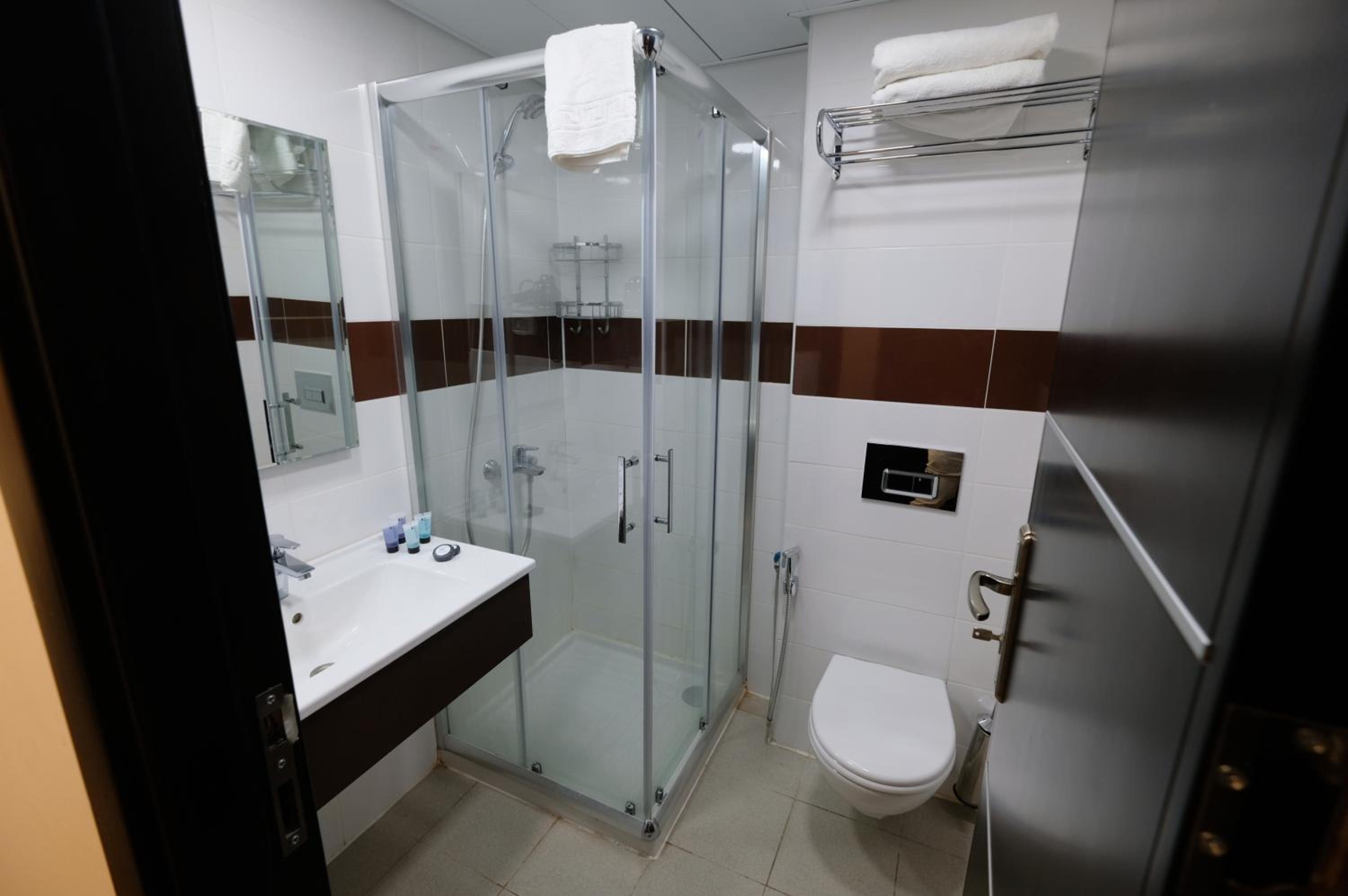 Classic Double Room with Balcony - Photo 1