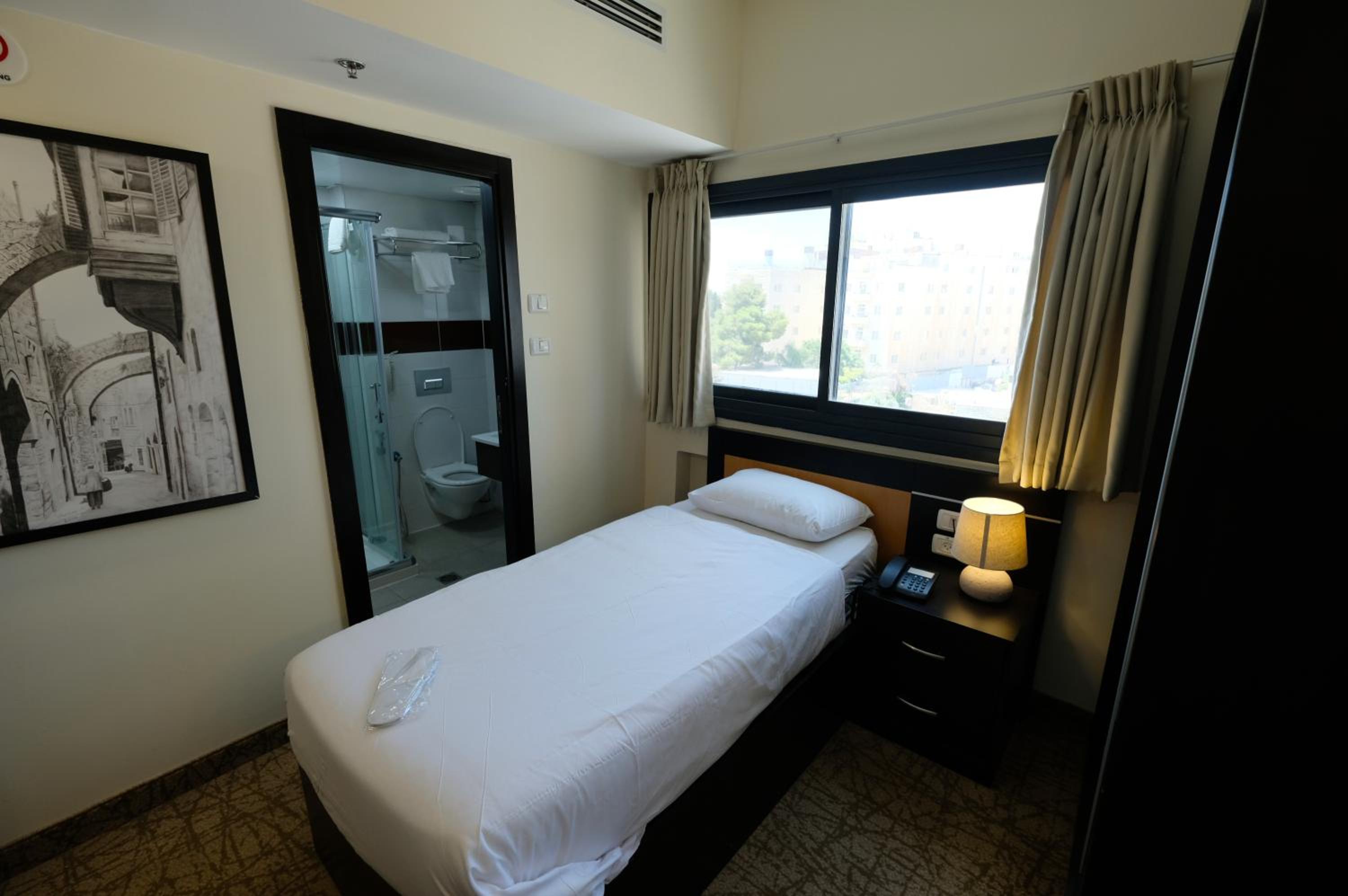 Economy Single Room