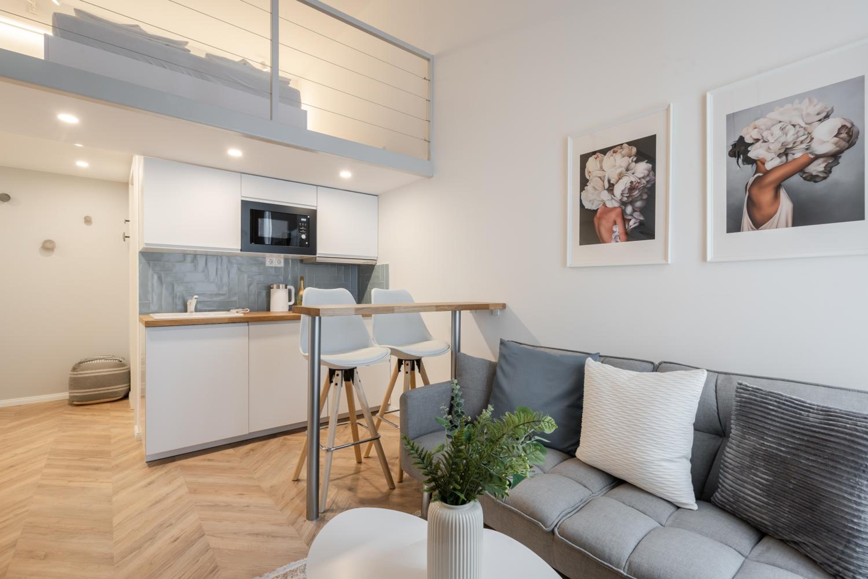 Superior Apartment with Gallery - Photo 31