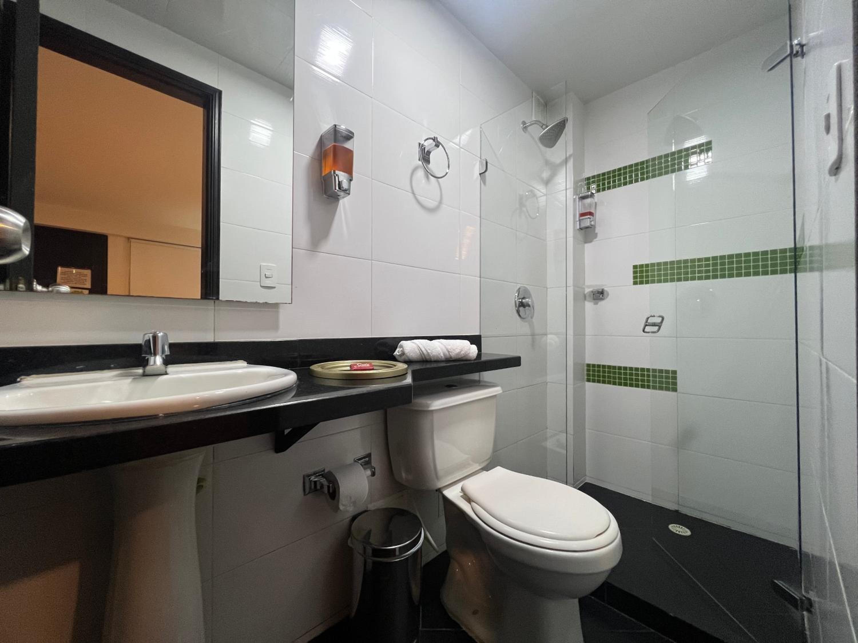 Double Room with Private Bathroom photo 2