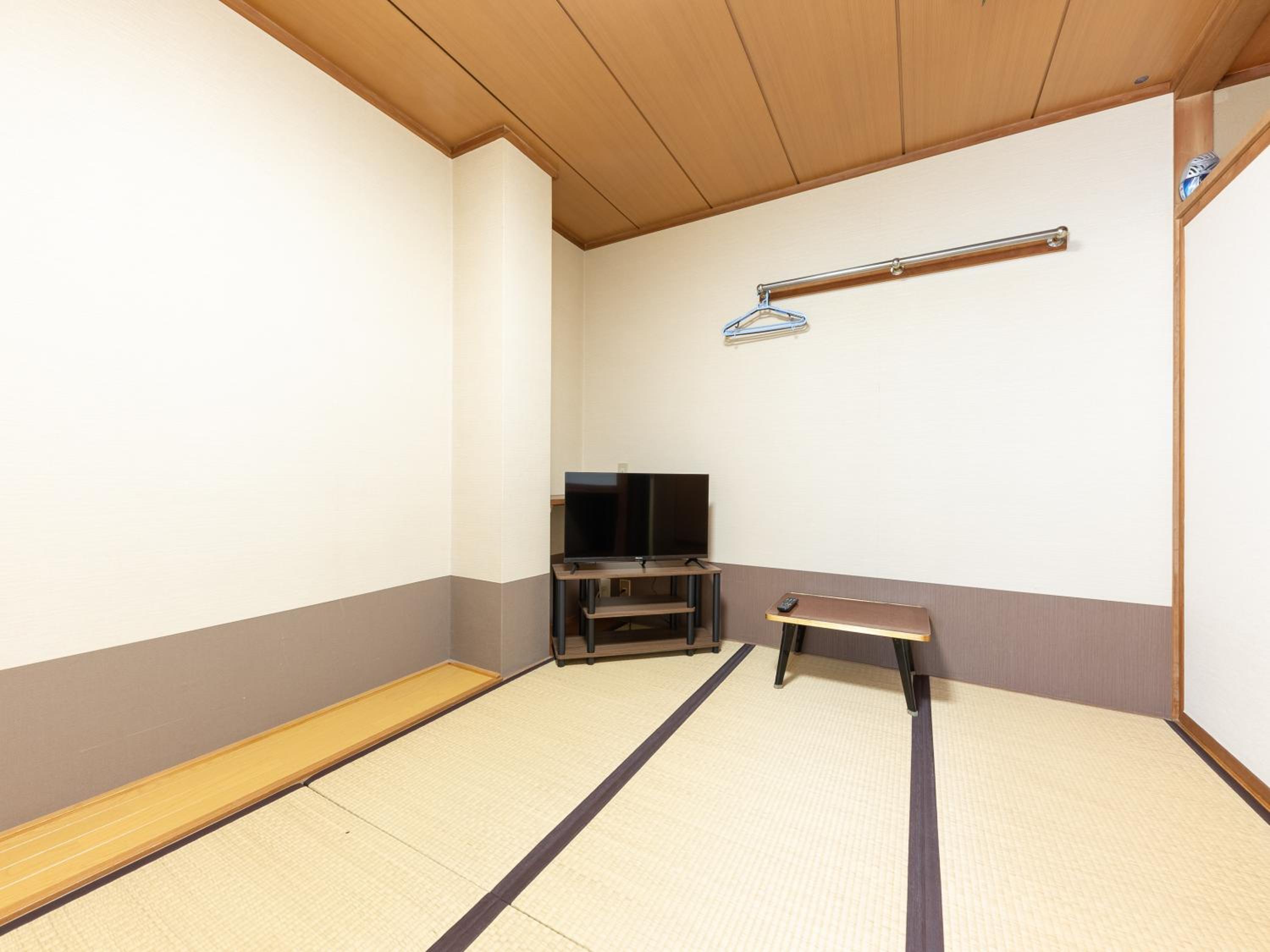 Japanese-Style Quadruple Room - Photo 6