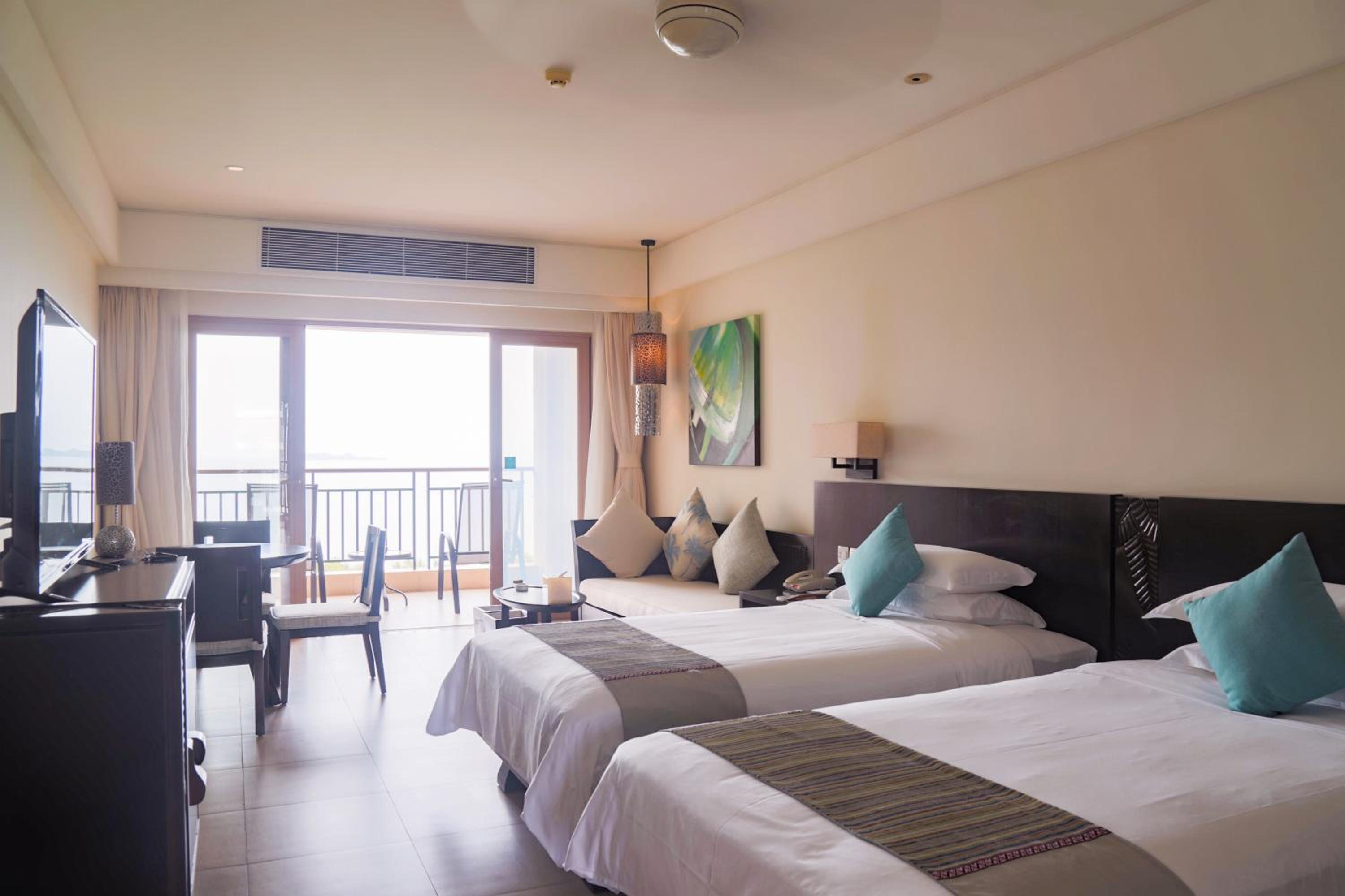 Supreme Seaview Twin Room - Photo 3