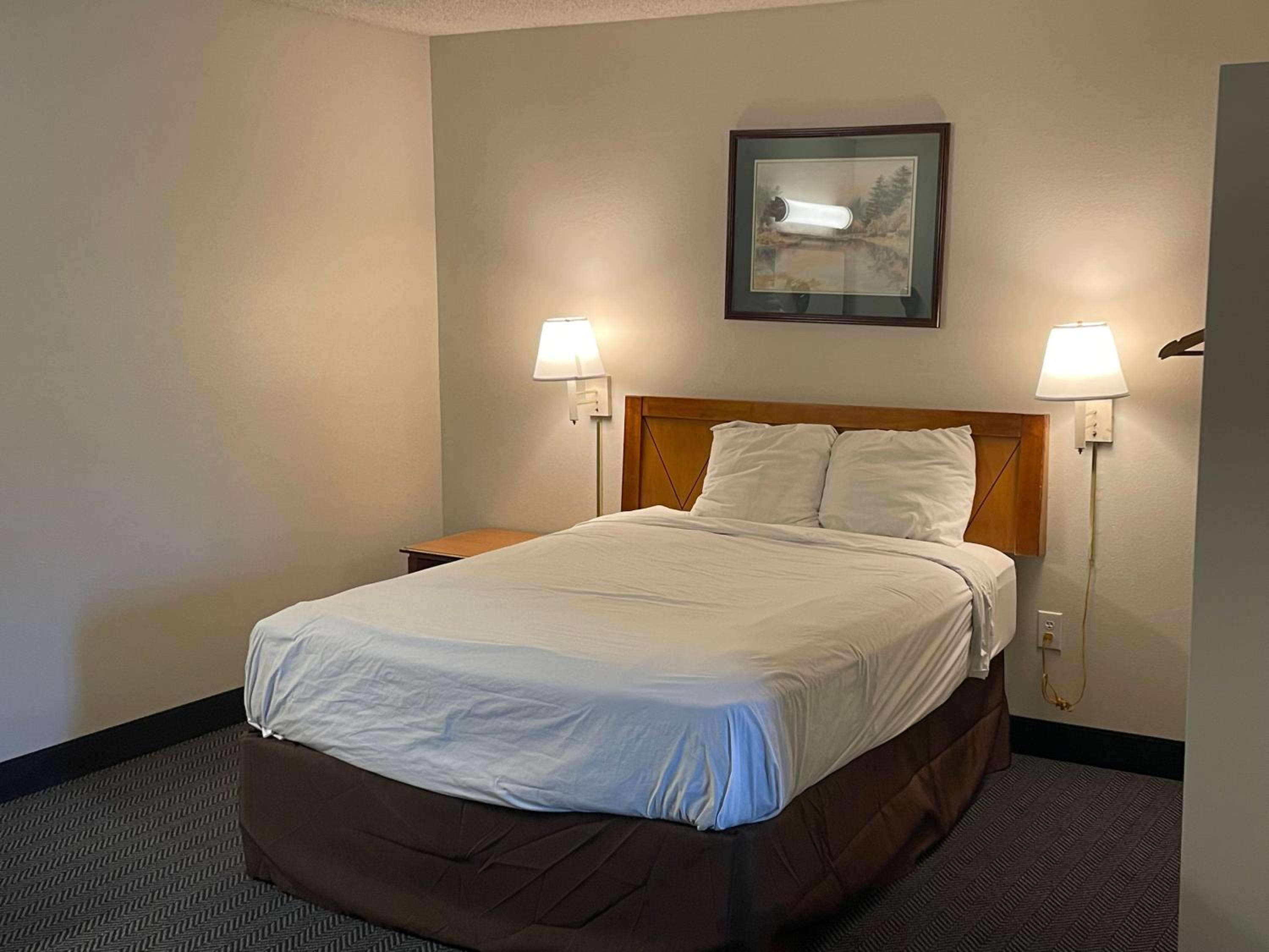 Standard Queen Room - Photo 4