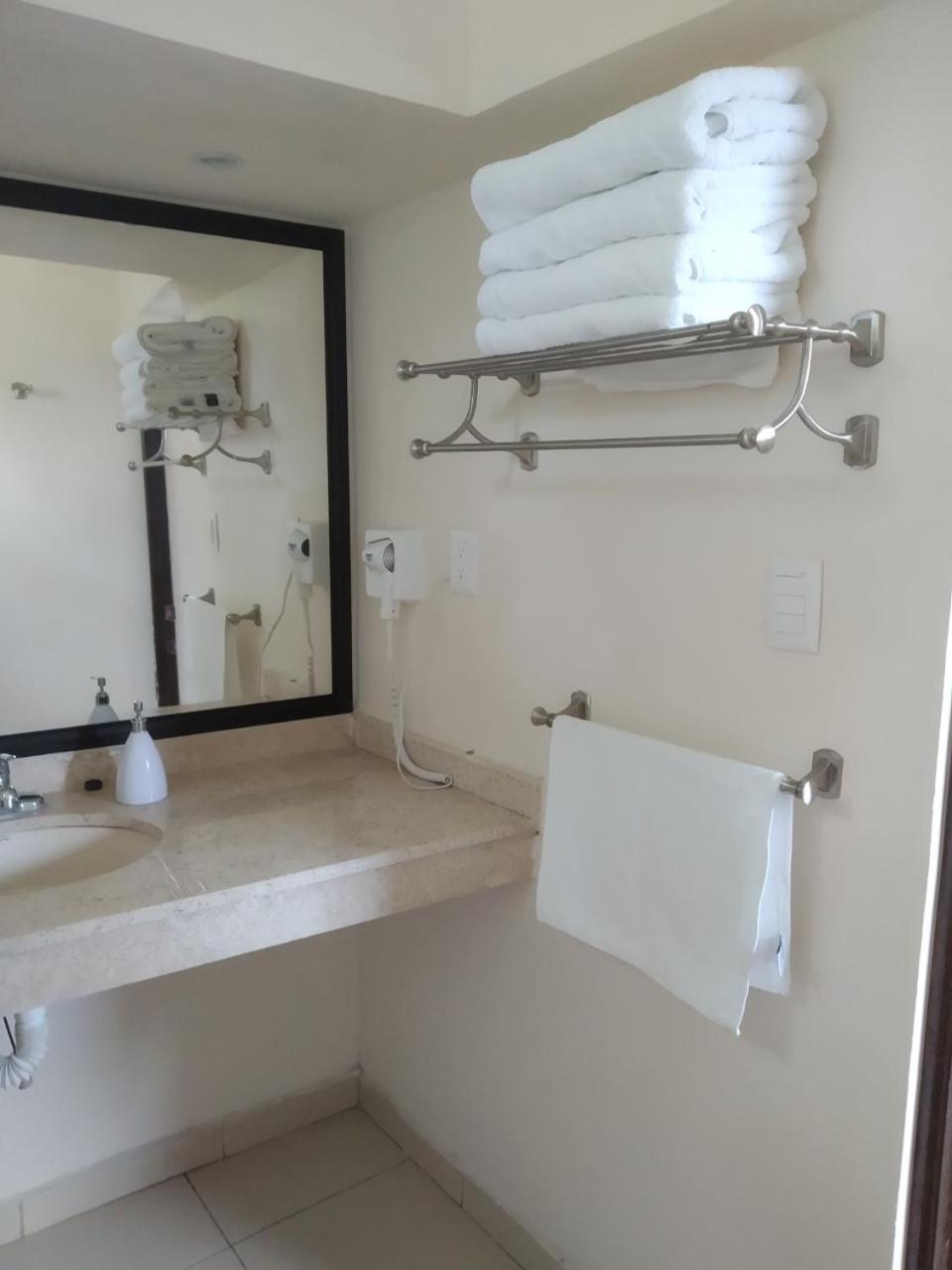 Deluxe Twin Room - Photo 6