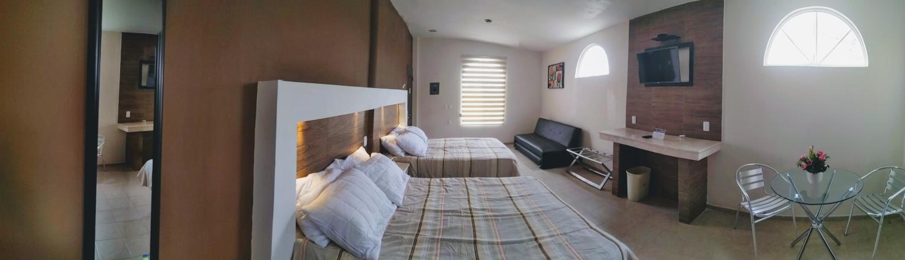 Deluxe Twin Room - Photo 8