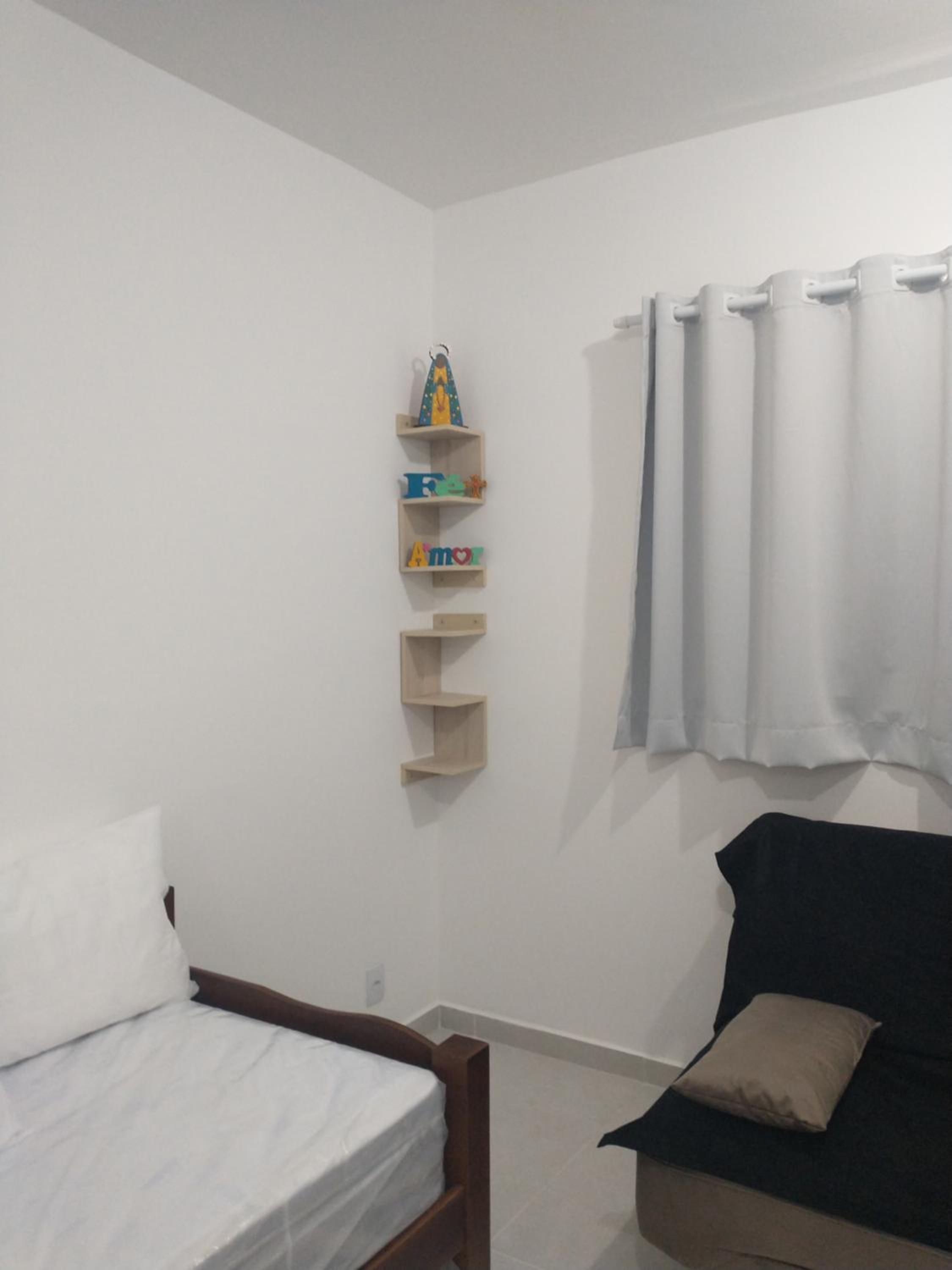 Apartment with Mountain View - Photo 1