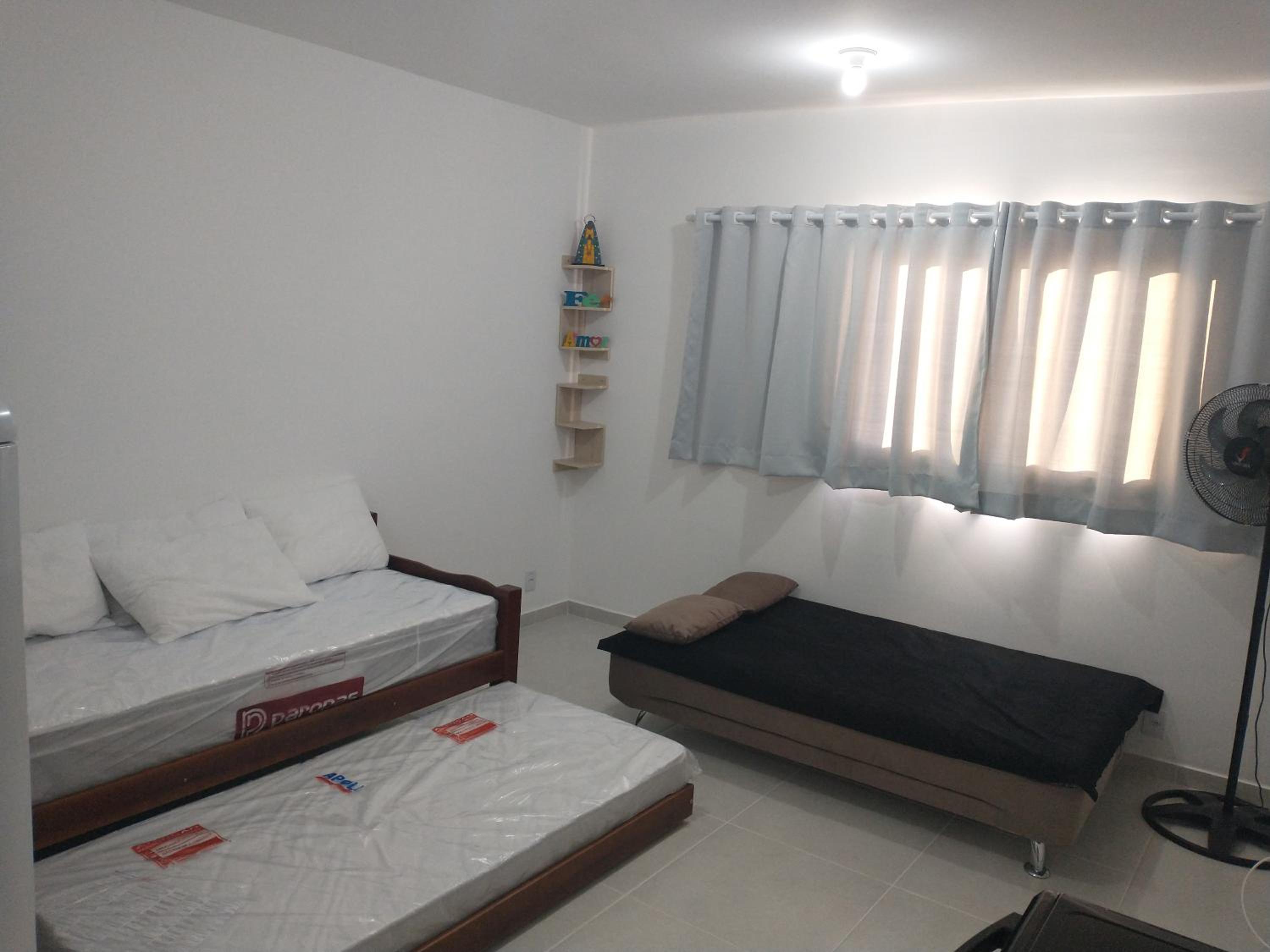 Apartment with Mountain View - Photo 3