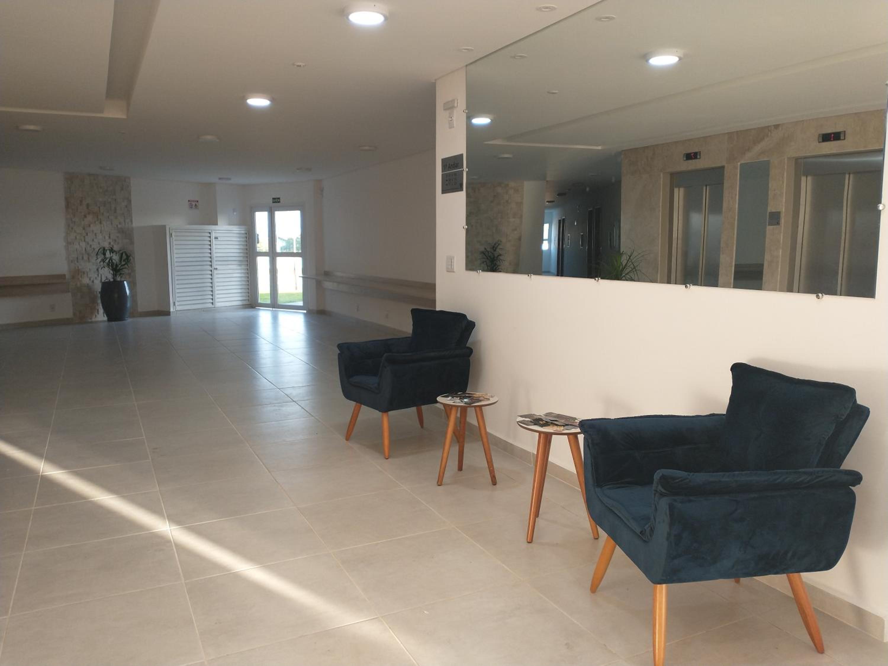 Apartment with Mountain View - Photo 17