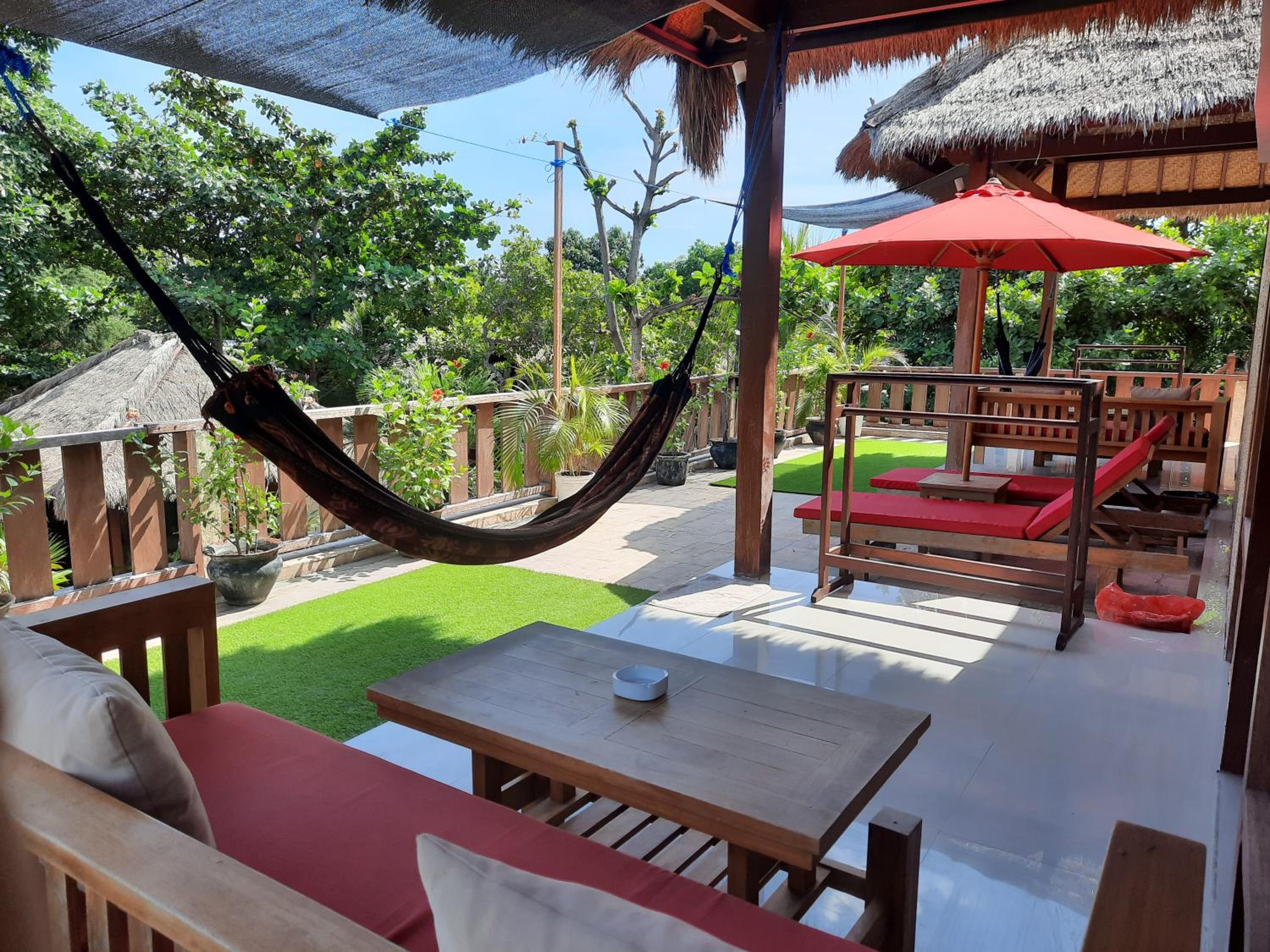 Double Room with Balcony - Photo 6