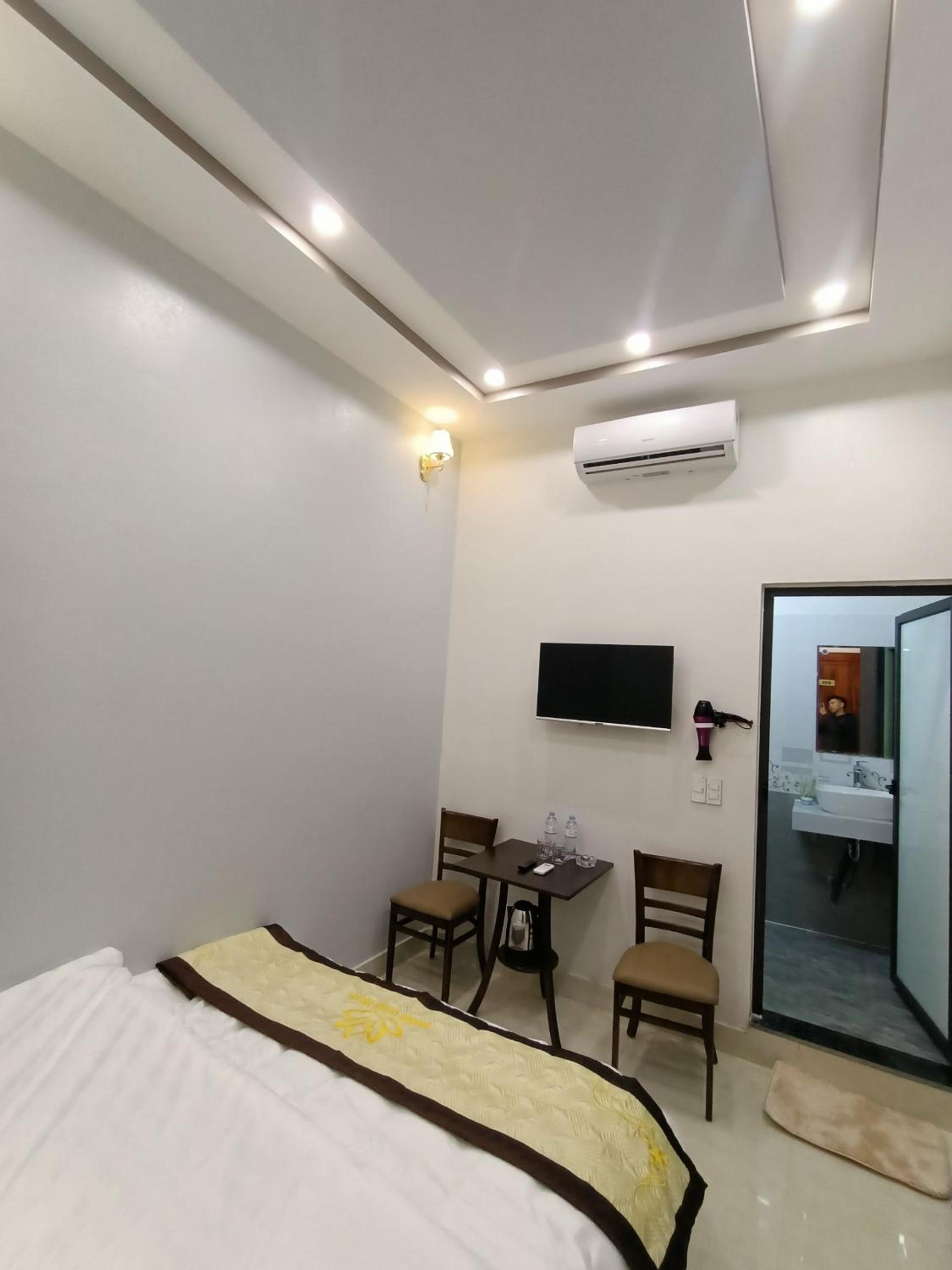 Double Room - Photo 5
