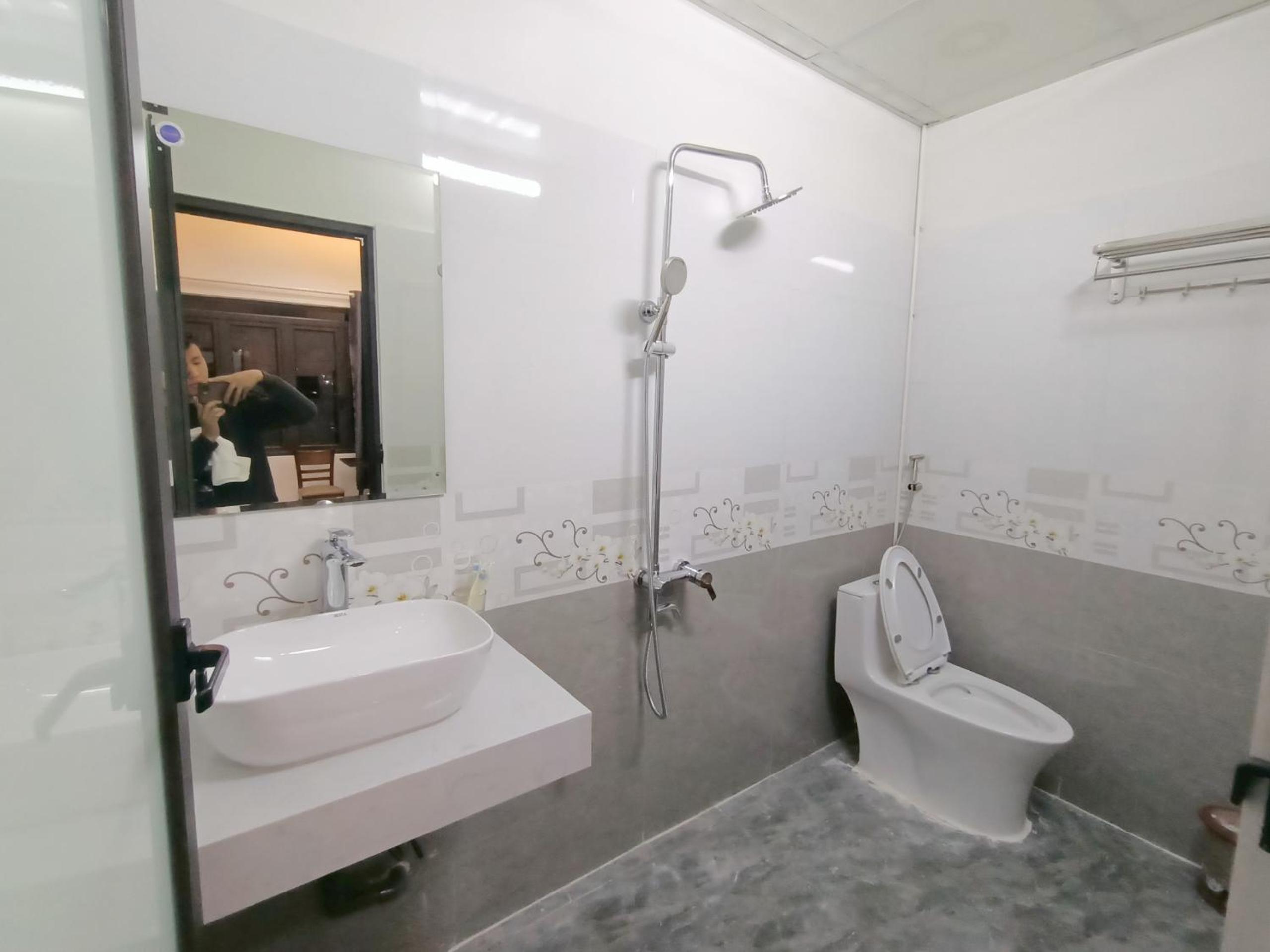 Double Room - Photo 9