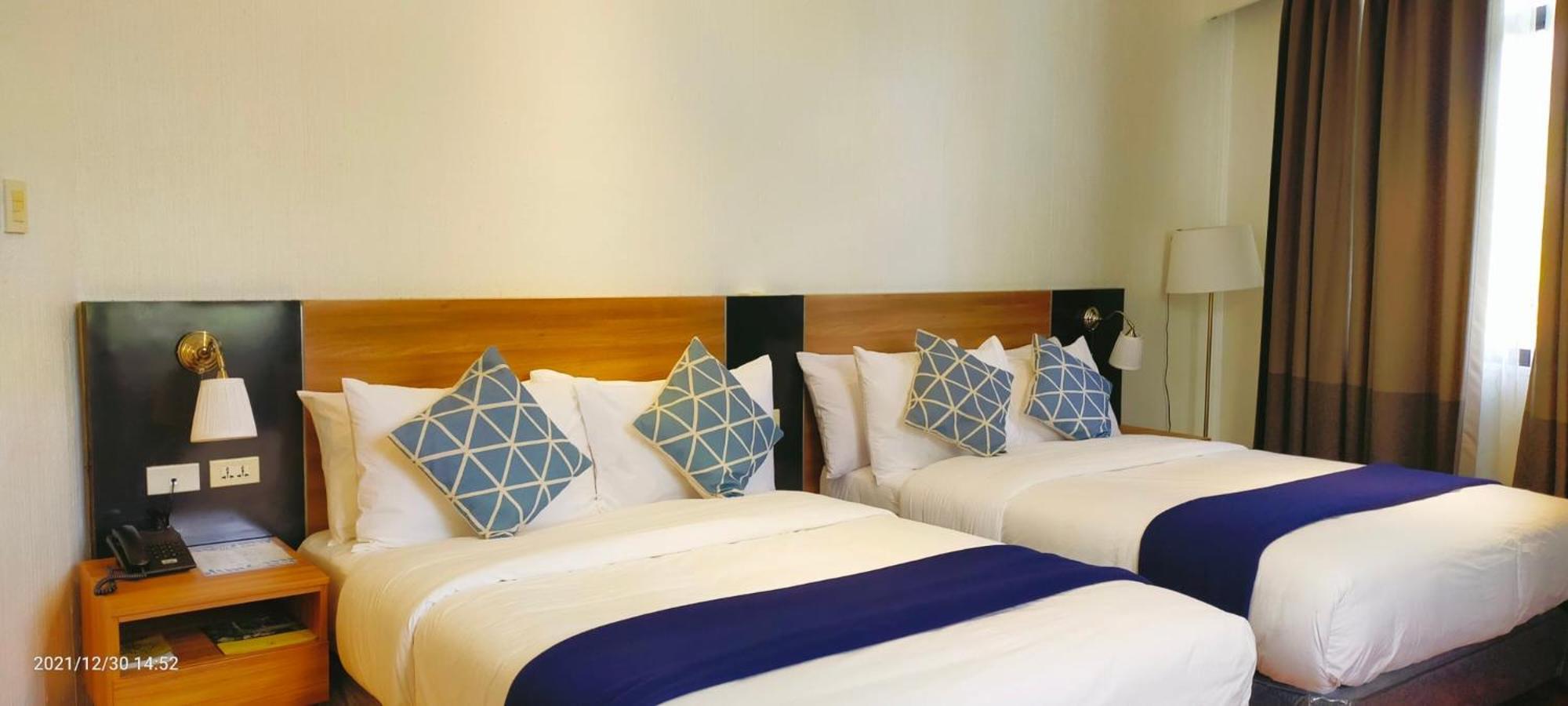 Superior Quadruple Room photo 2