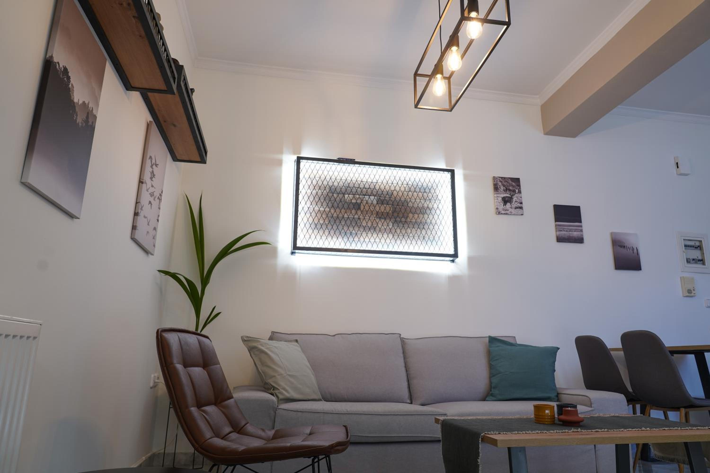 One-Bedroom Apartment - Photo 33