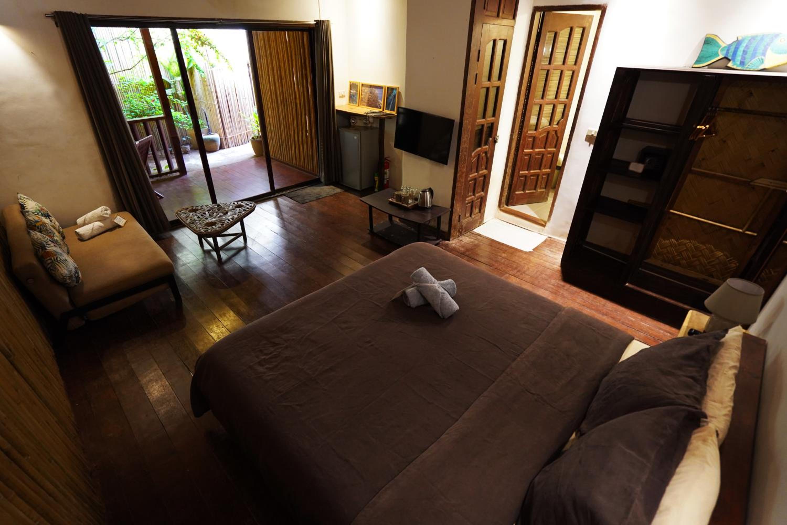 Apartment - Photo 2